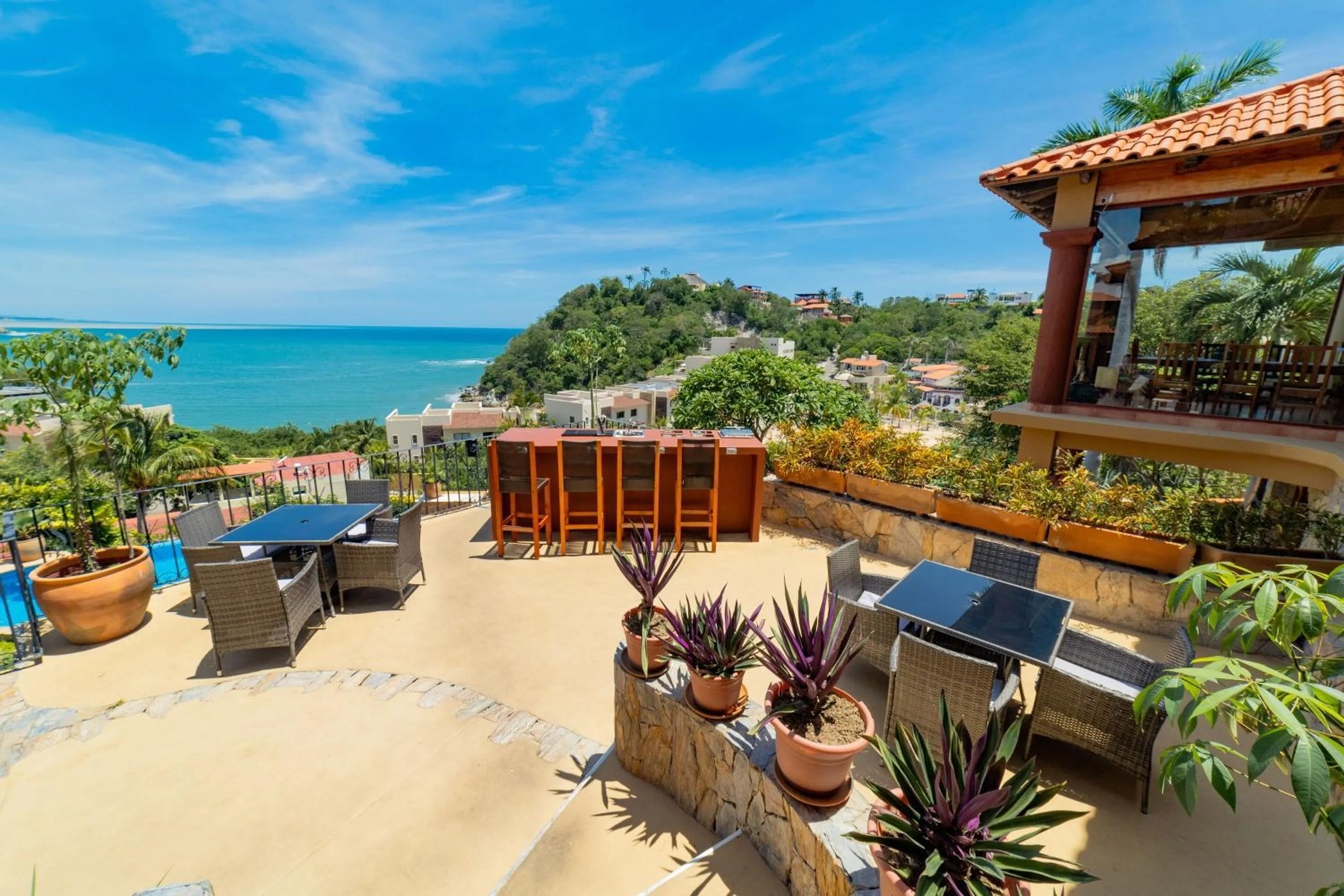 Lounge or bar in Casa Ceiba Huatulco - Adults Only