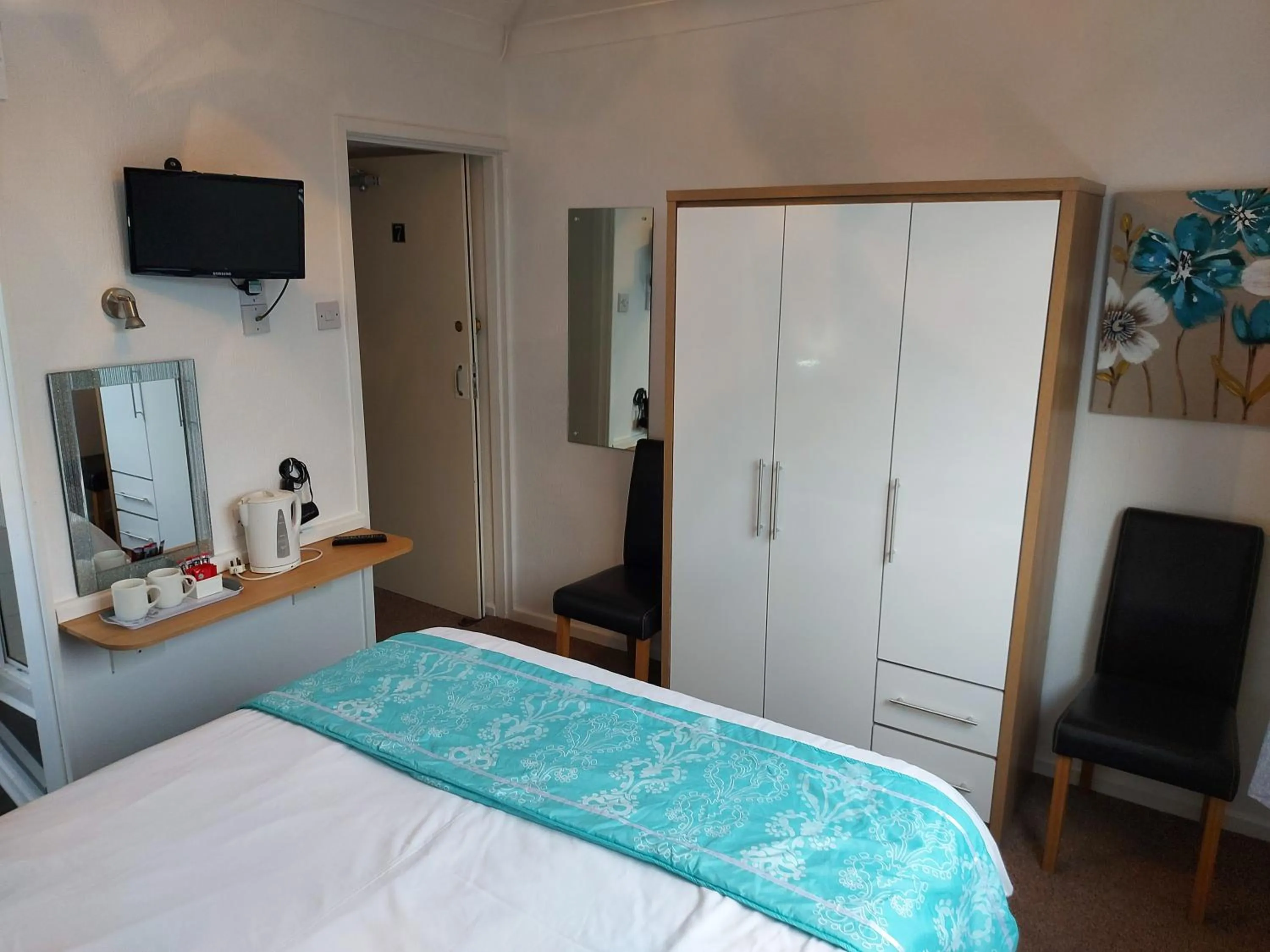 Bedroom, Bed in Blackpool Lodge