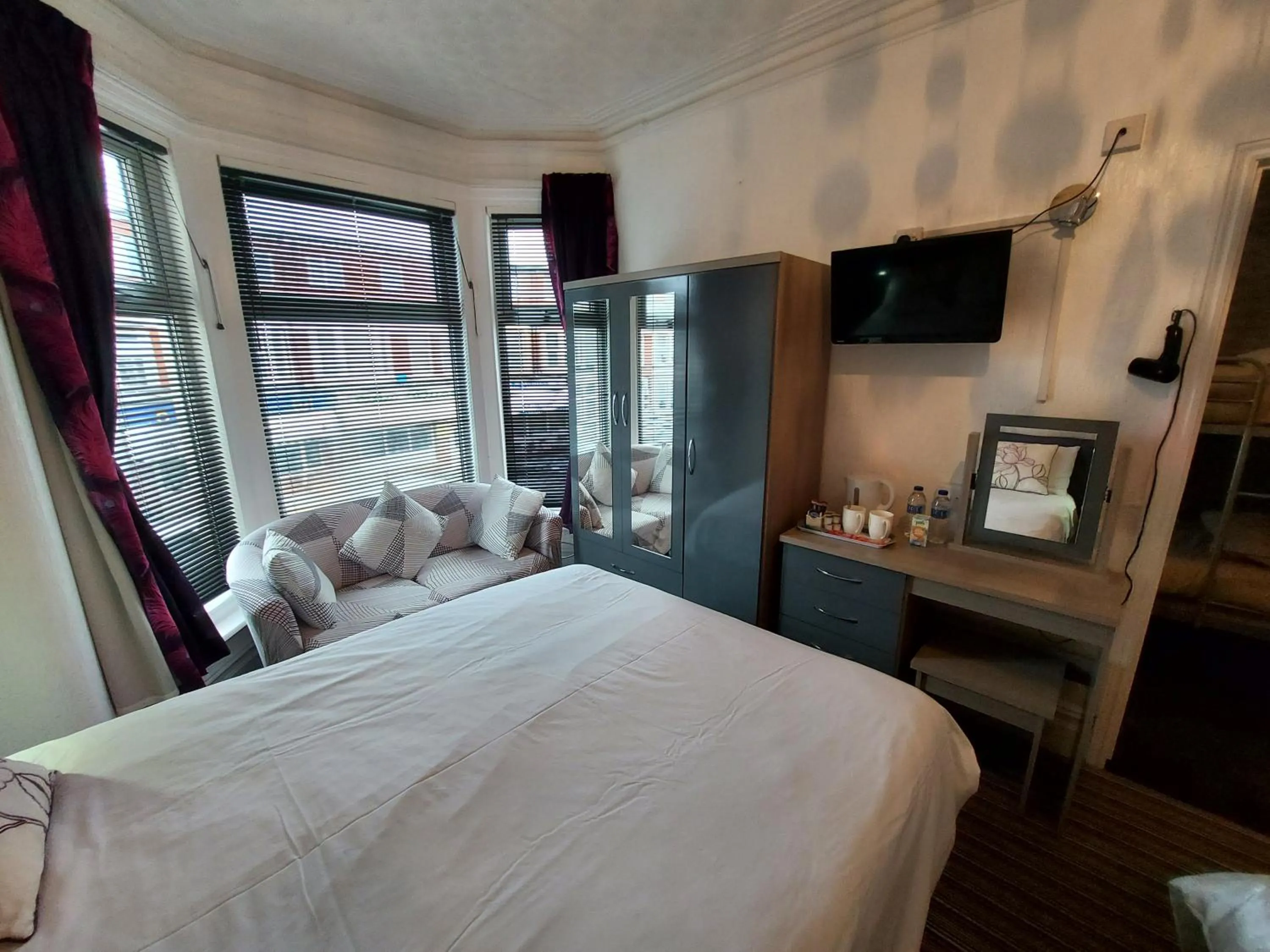 Bedroom, Bed in Blackpool Lodge