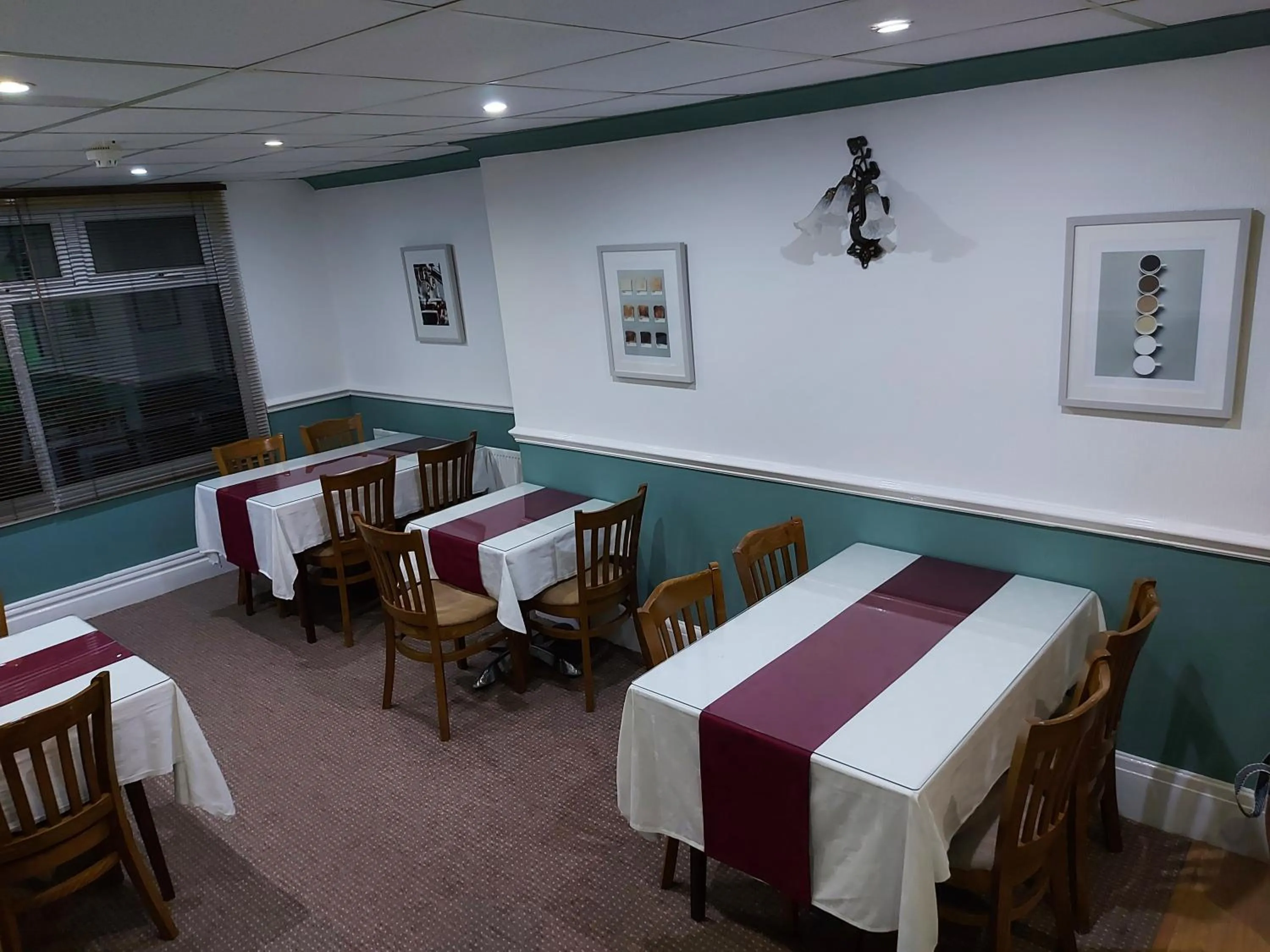 Dining area in Blackpool Lodge