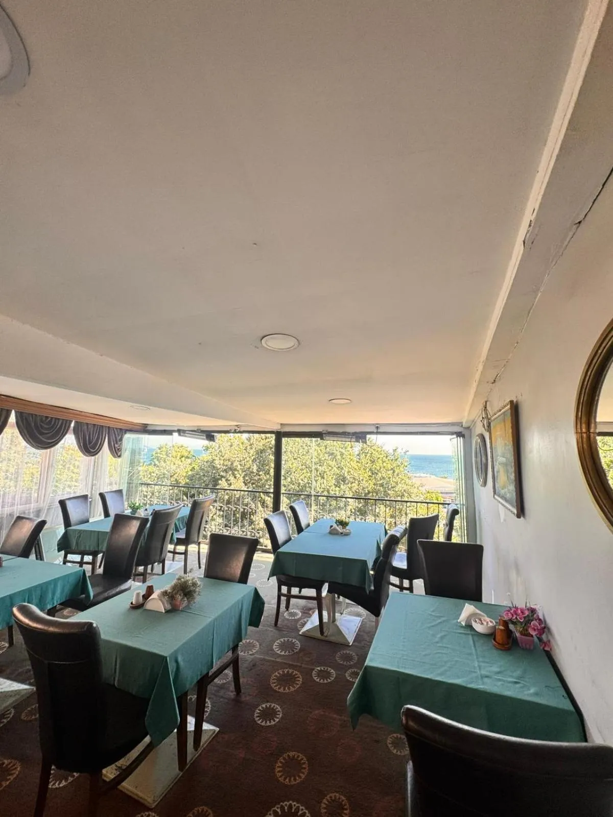 Restaurant/places to eat in GOLDEN PALACE SEA ViEW