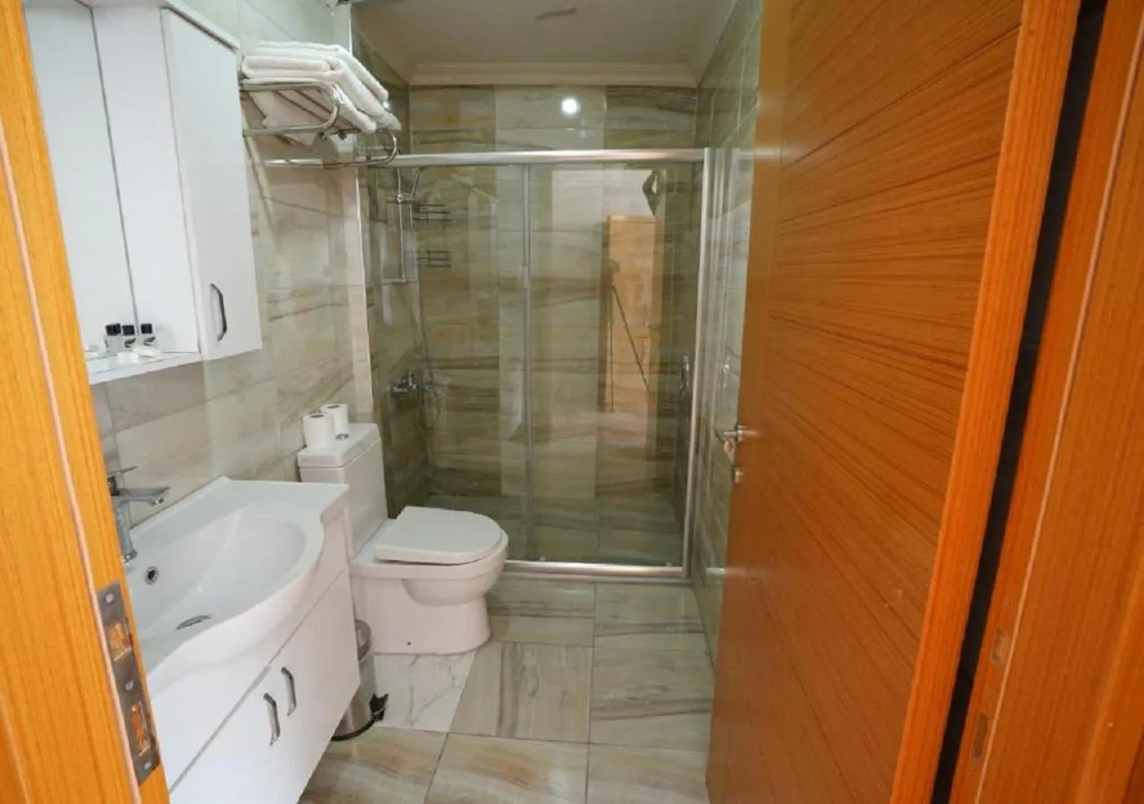 Shower in GOLDEN PALACE SEA ViEW