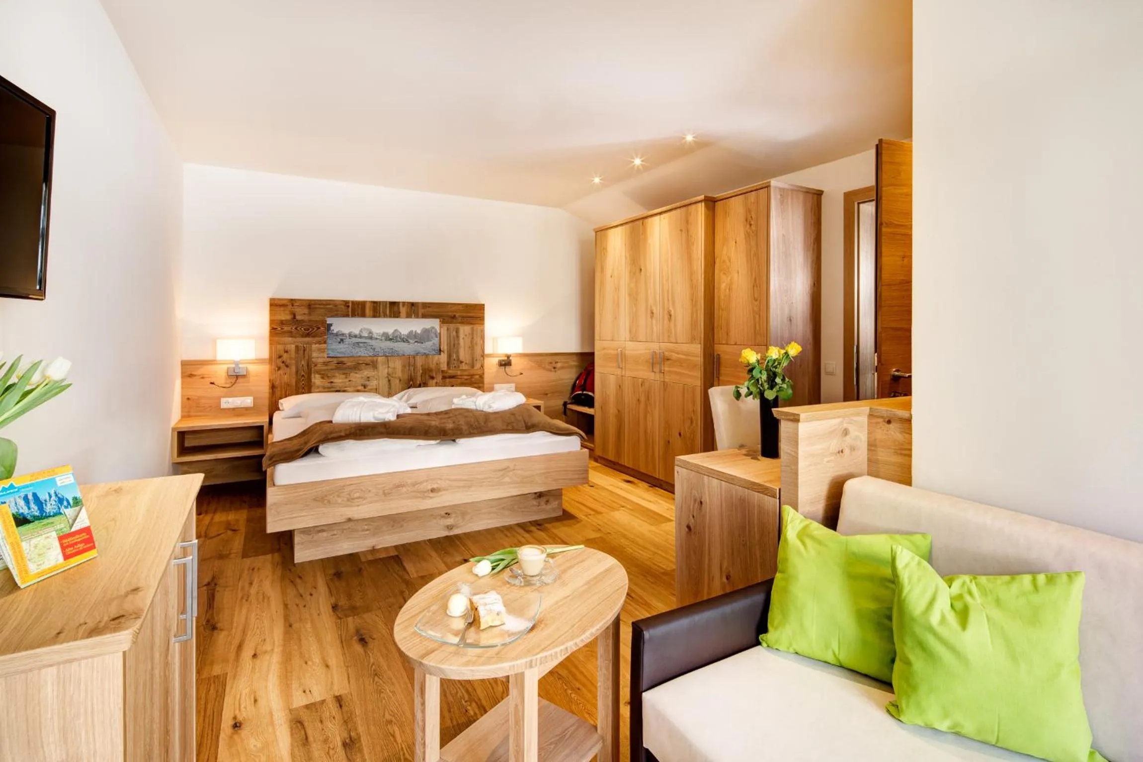 Photo of the whole room, Bed in Hotel Gasthof Kircher