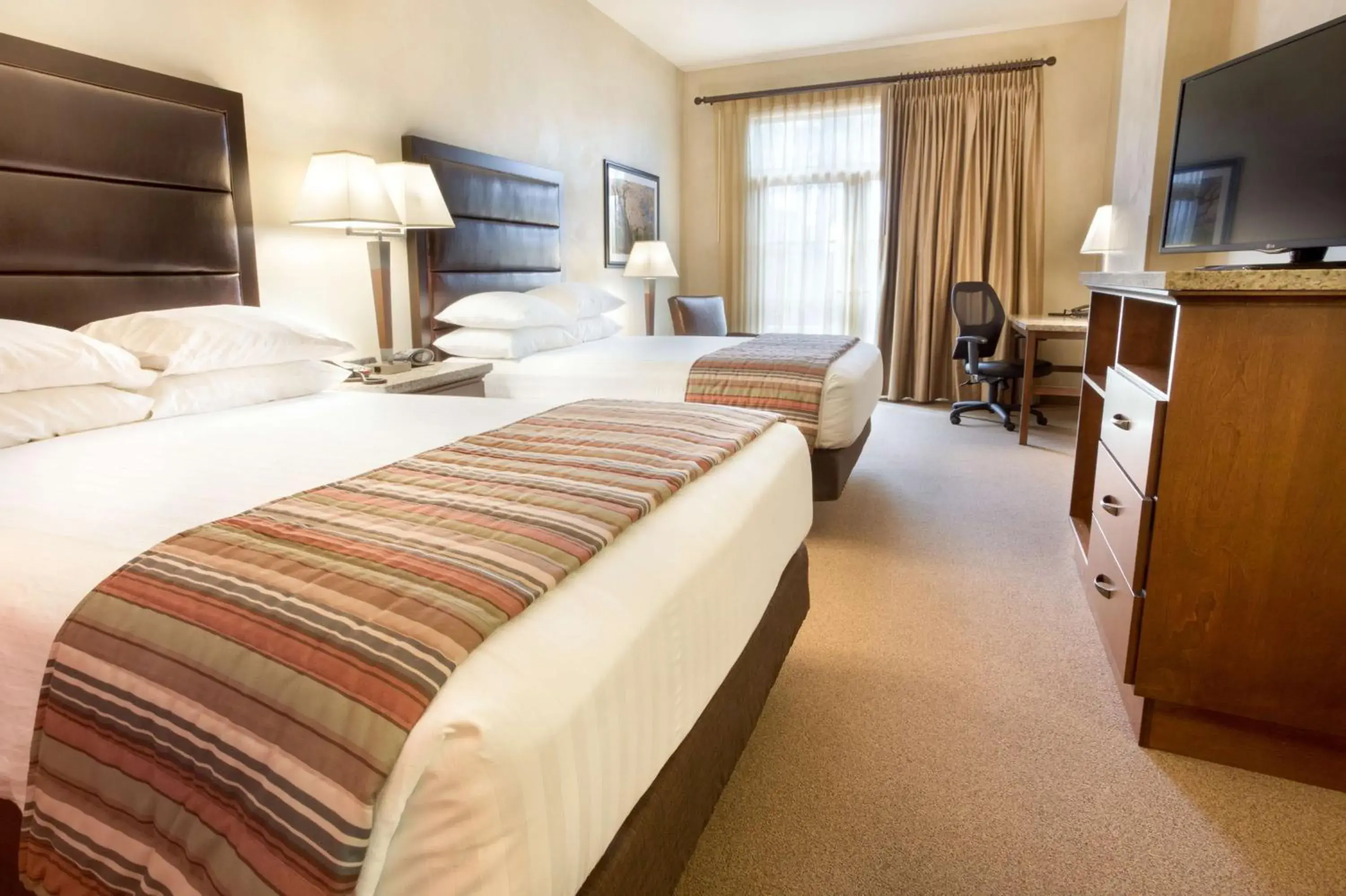 Superior Queen Room with Two Queen Beds - Accessible, Tub in Drury Plaza Hotel in Santa Fe Superior Queen Room with Two Queen Beds - Accessible, Tub in Drury Plaza Hotel in Santa Fe