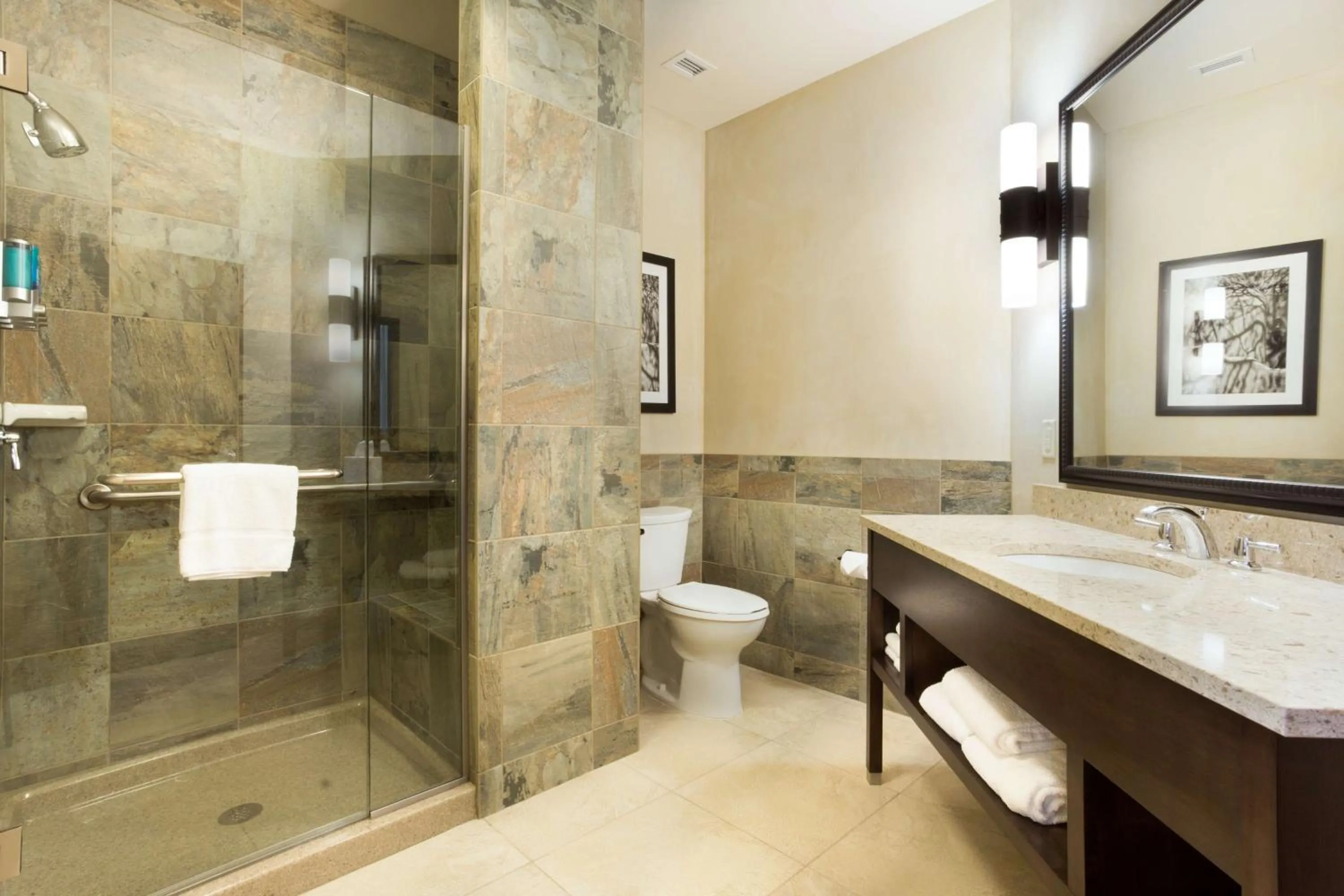 Bathroom in Drury Plaza Hotel in Santa Fe