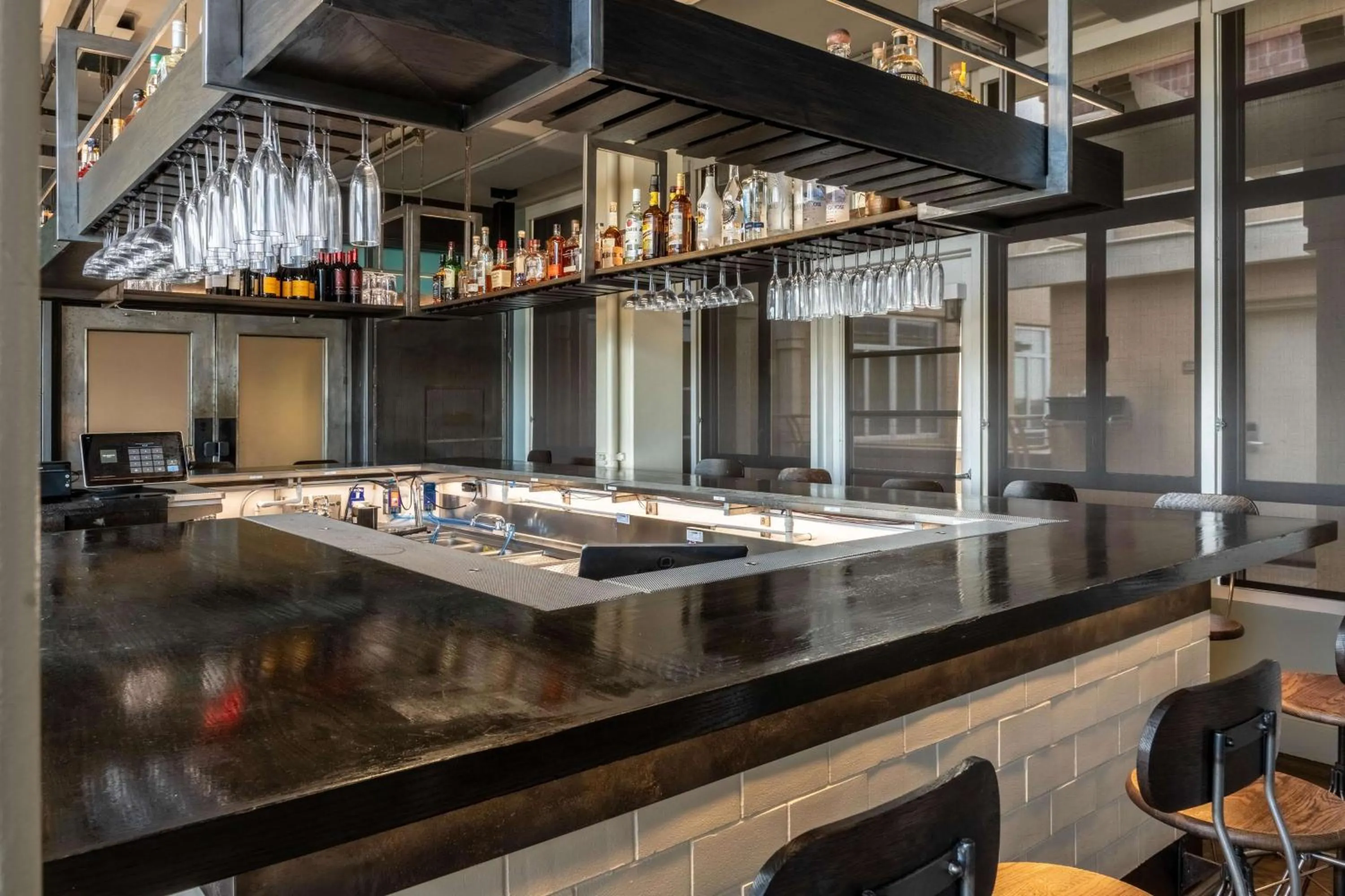 Lounge or bar in Drury Plaza Hotel in Santa Fe