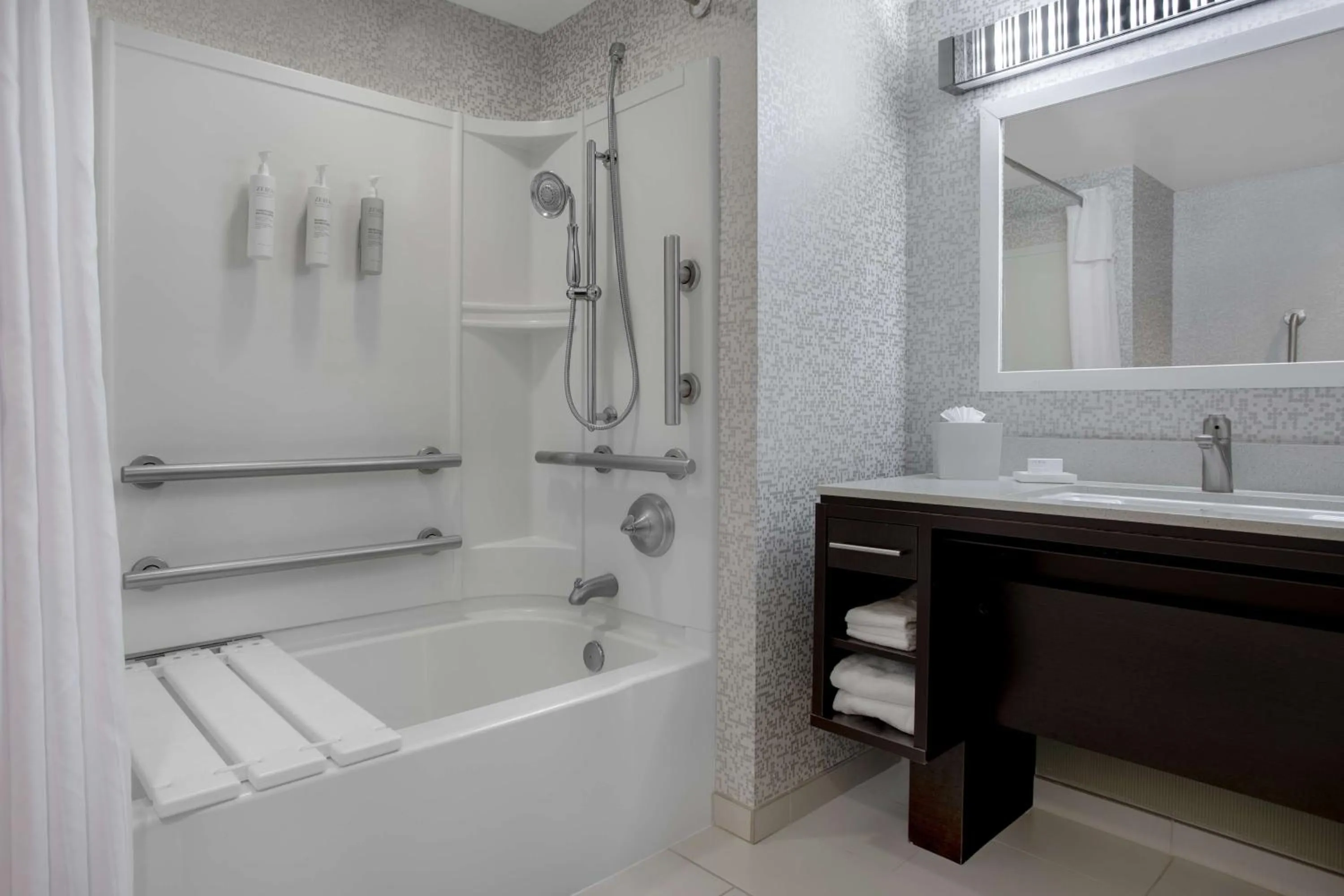 Bathroom in Home2 Suites By Hilton Omaha West