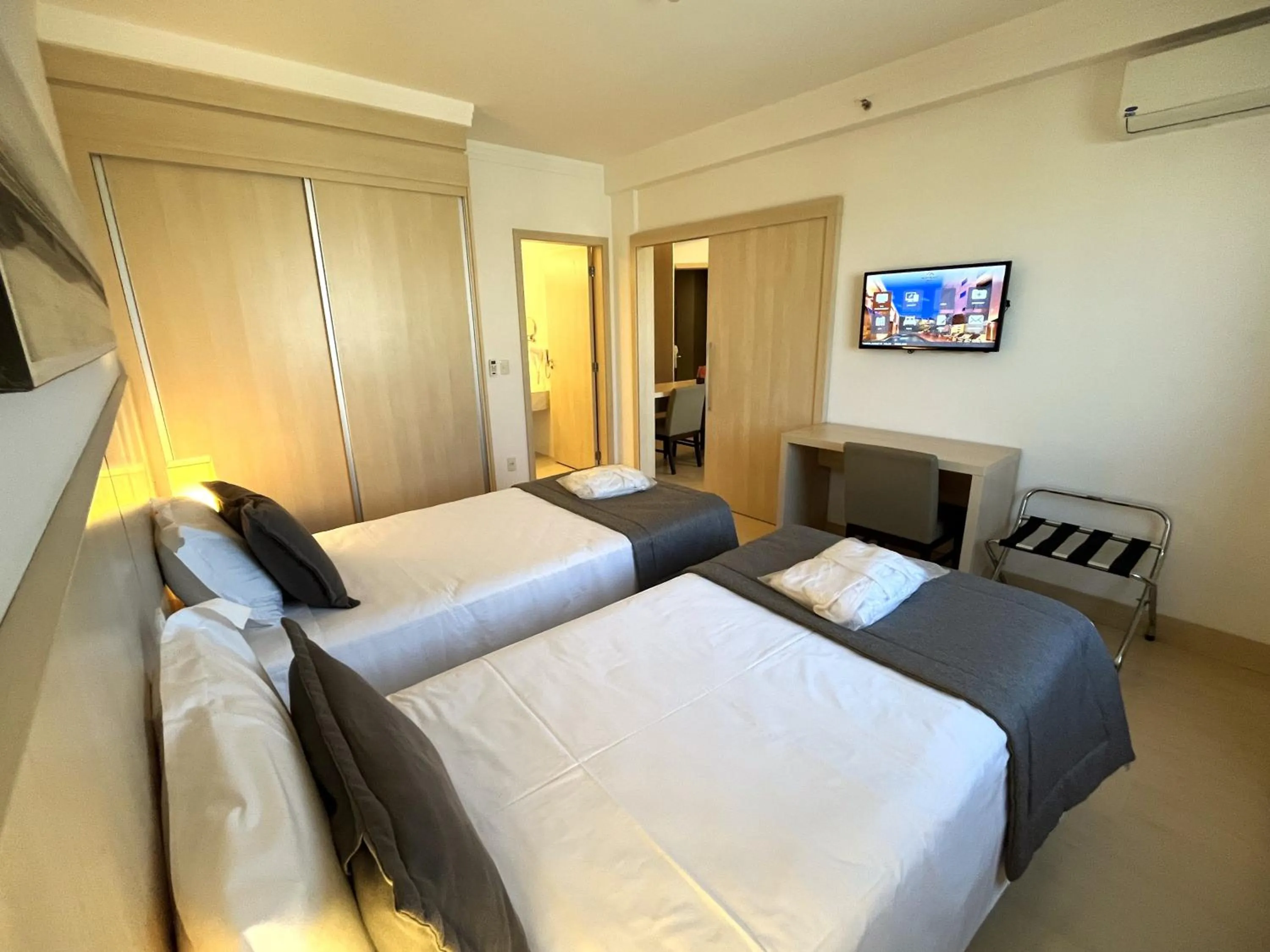 Bed in Hotel Mont Blanc Premium