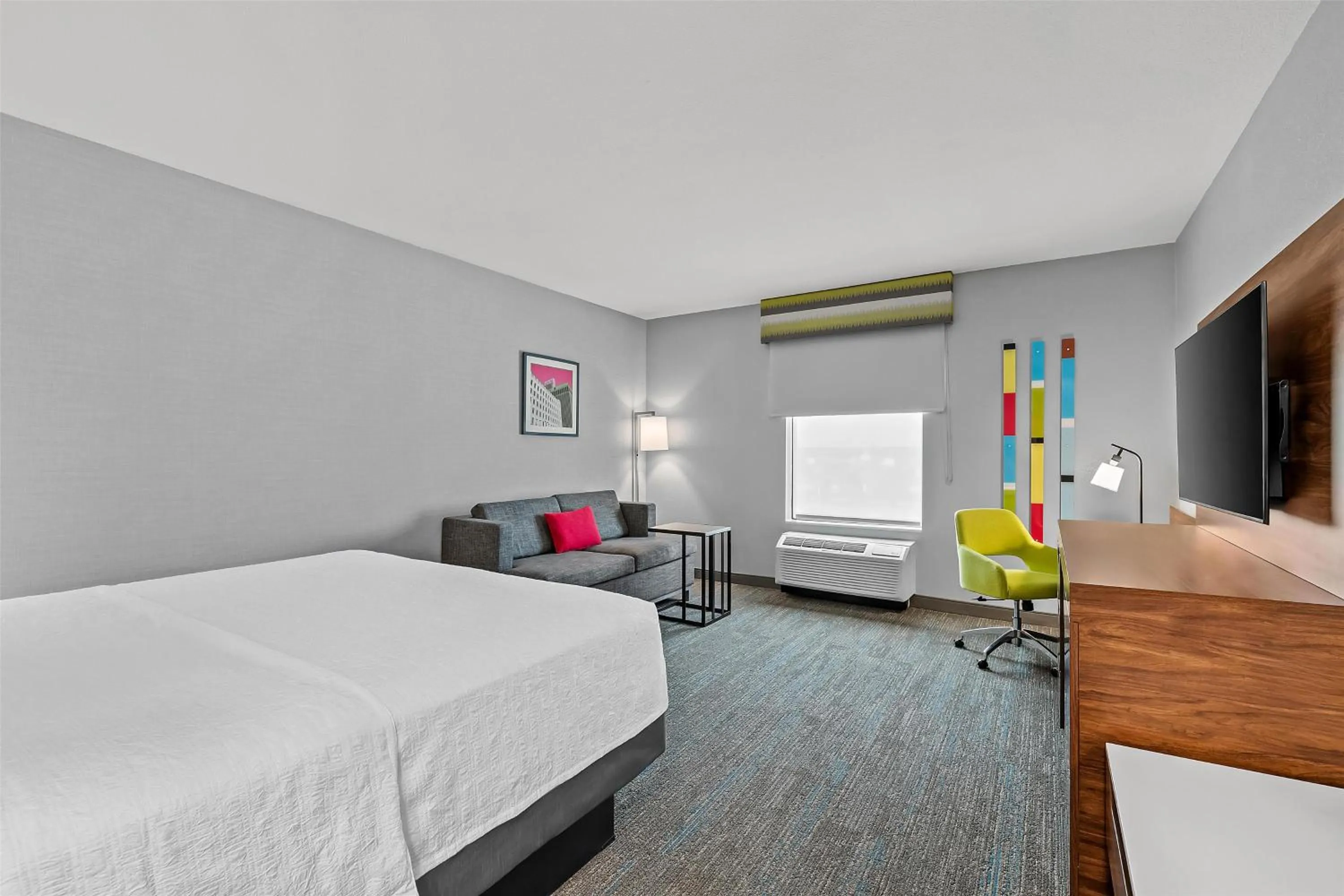 Bed in Hampton Inn Omaha/West Dodge Road, Old Mill