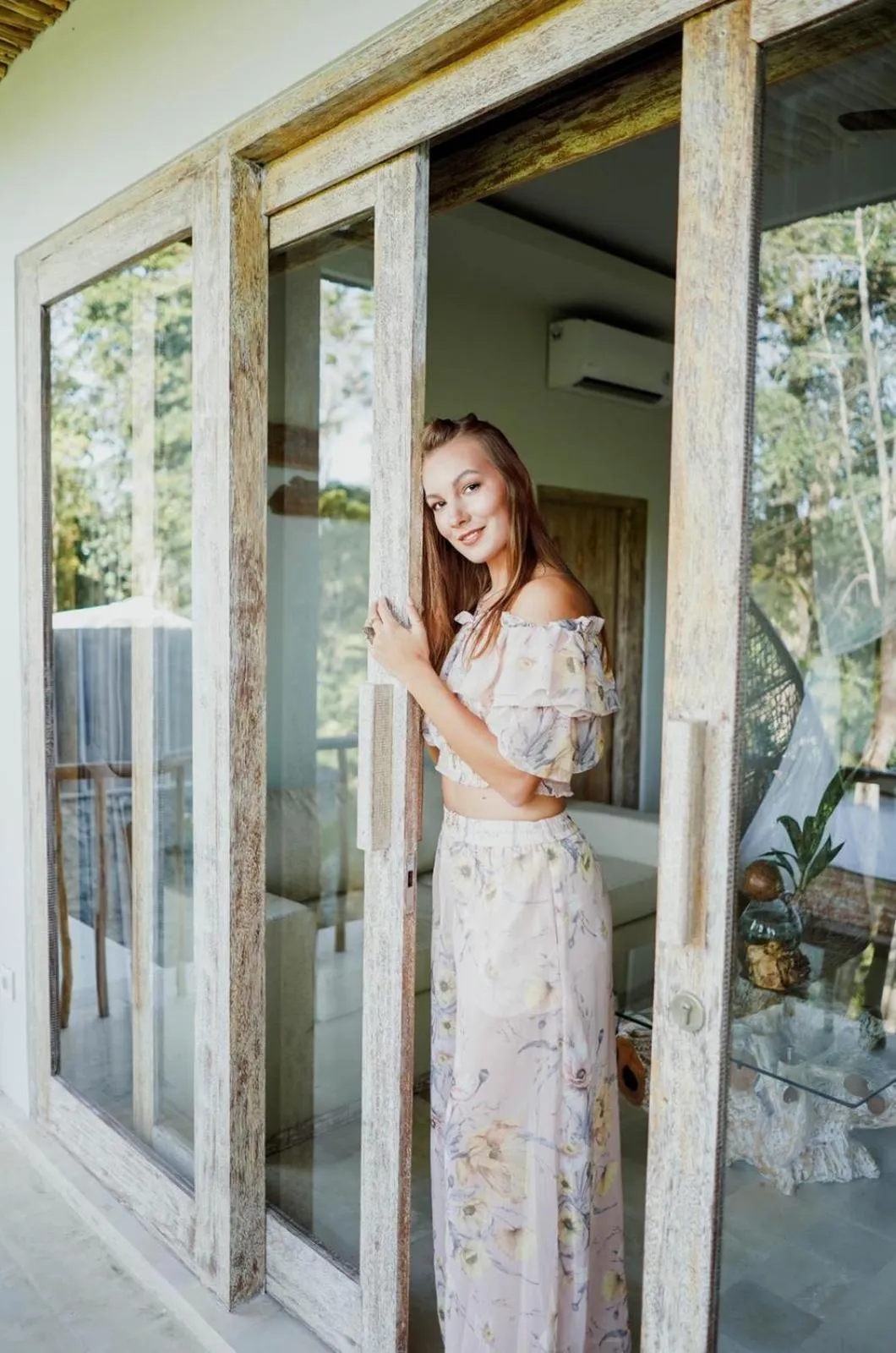 People in Angsoka Bungalow