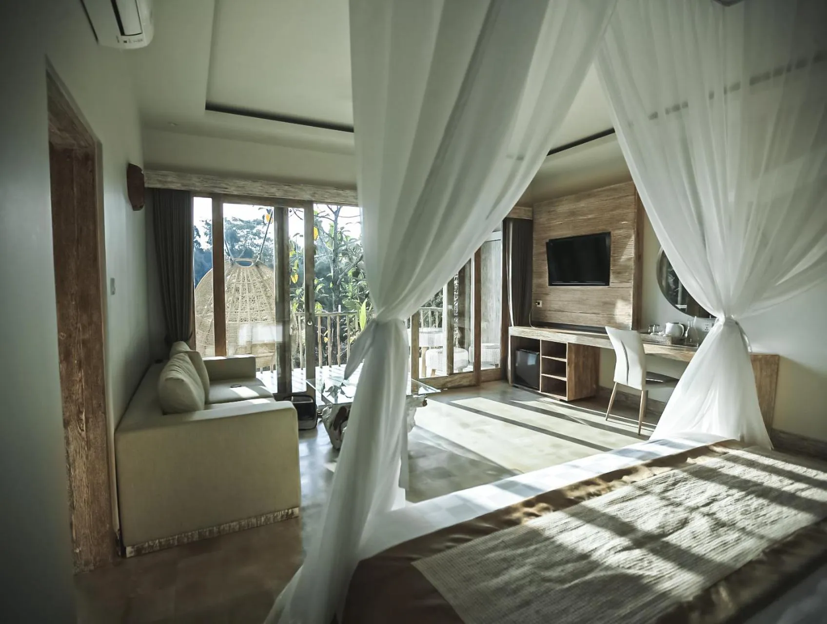 Bed in Angsoka Bungalow