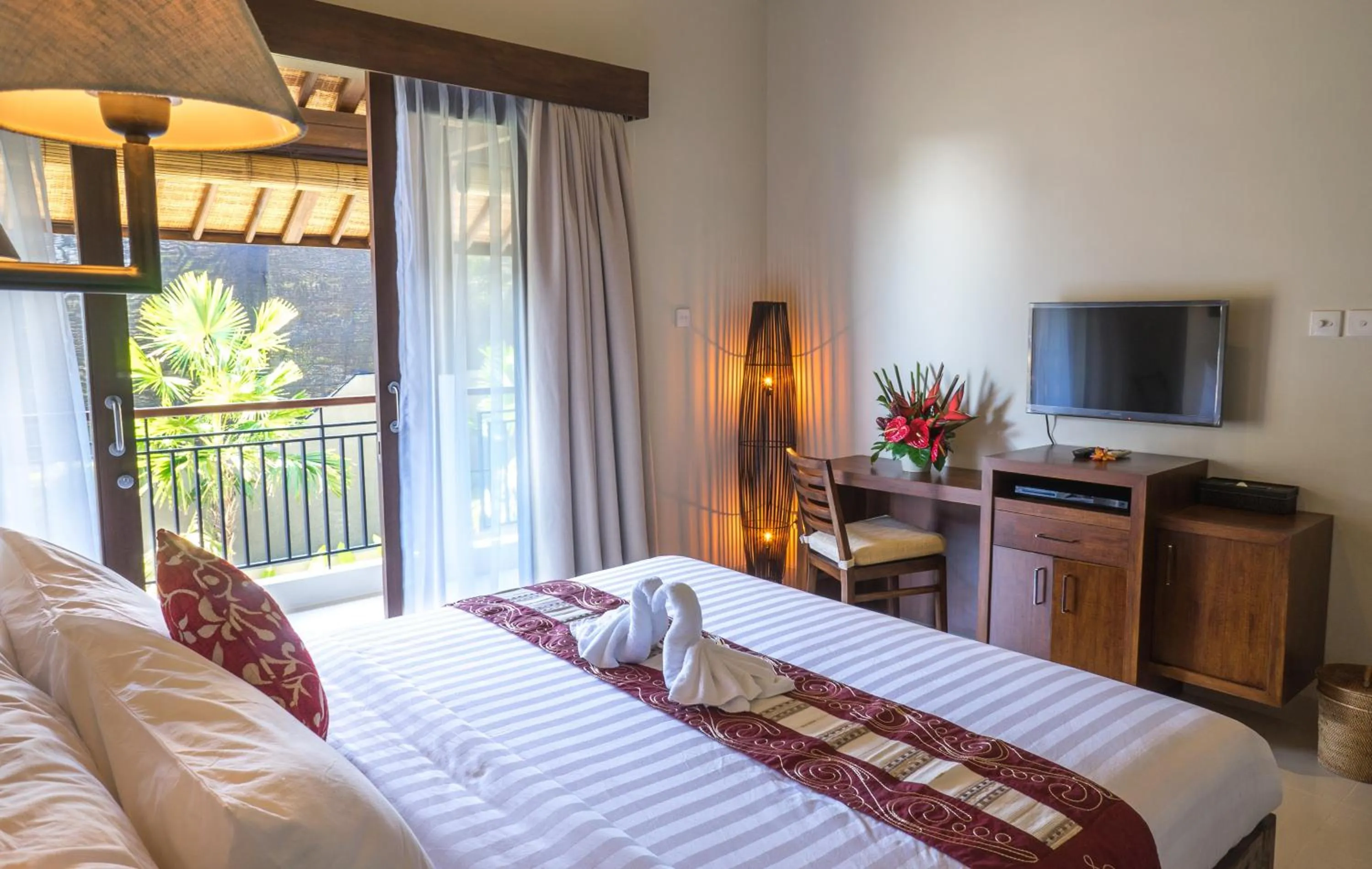 Bed in The Kumpi Villas