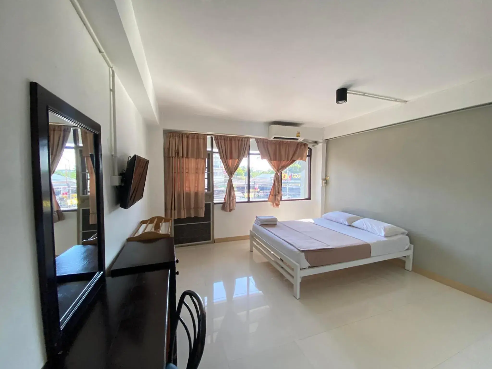 Budget Double Room - single occupancy in Citi Place Hotel ซิตี้ เพลส Budget Double Room - single occupancy in Citi Place Hotel ซิตี้ เพลส