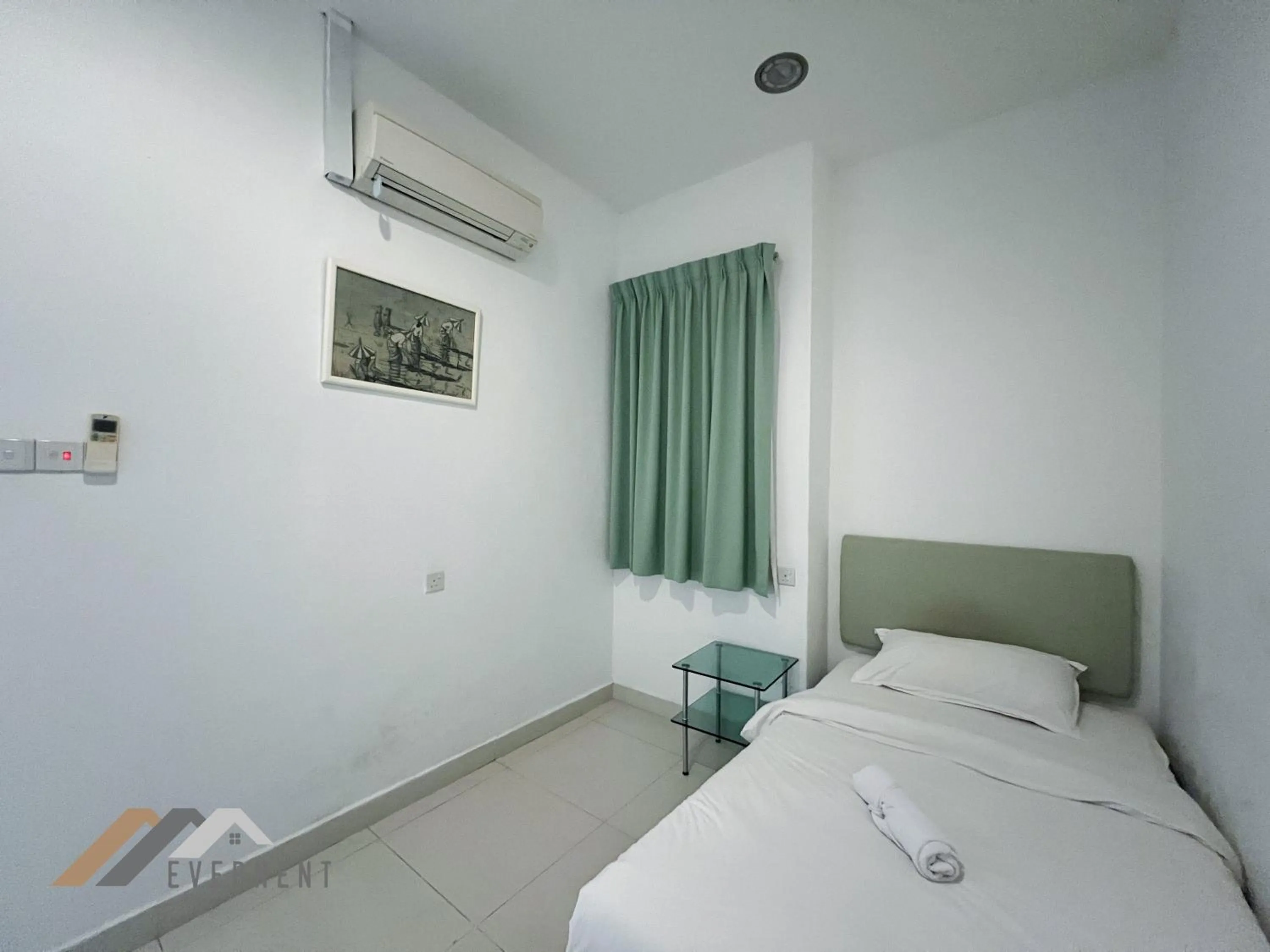 Bedroom, Bed in Mciti Suites by Evernent