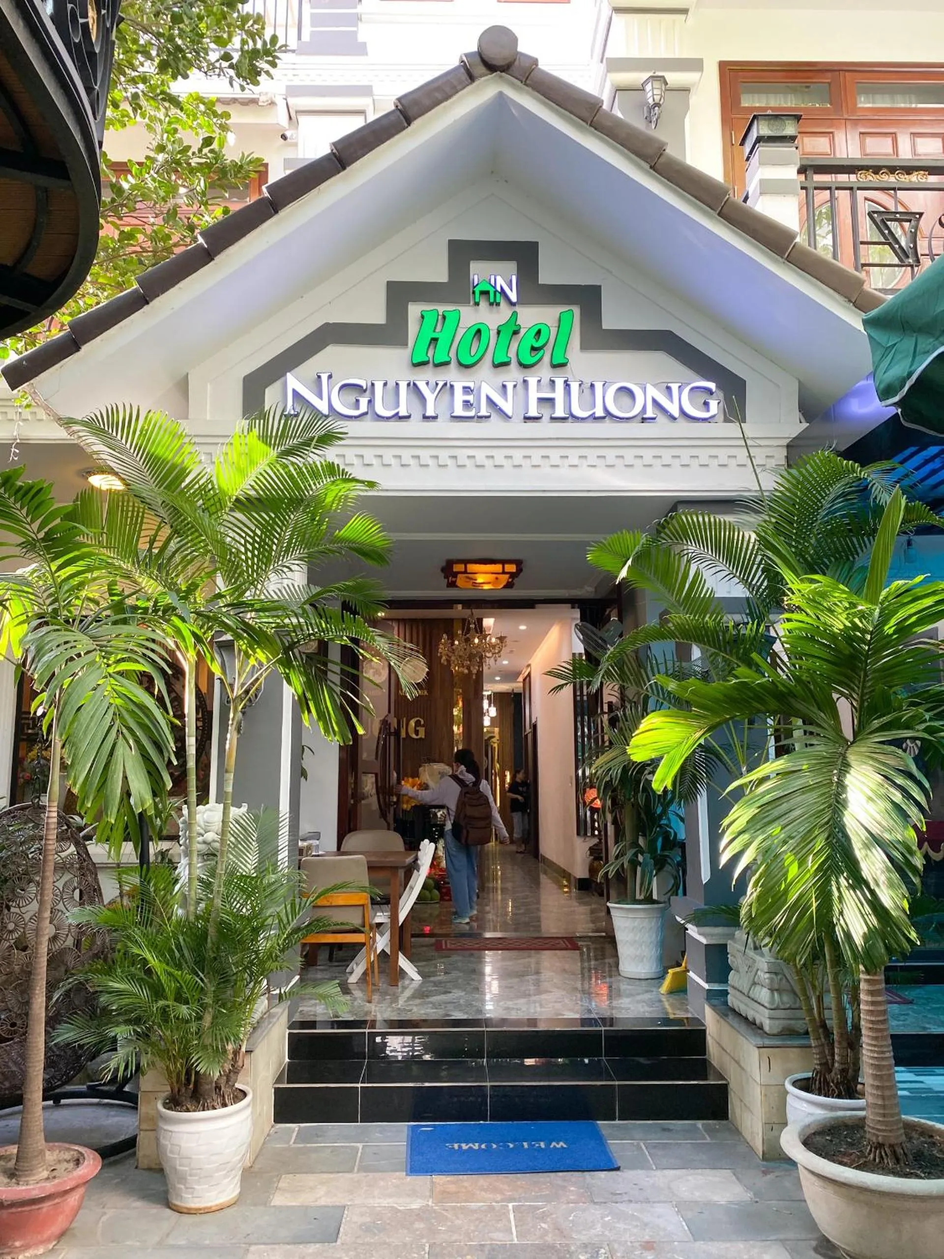 Property building in Nguyên Hương Hotel