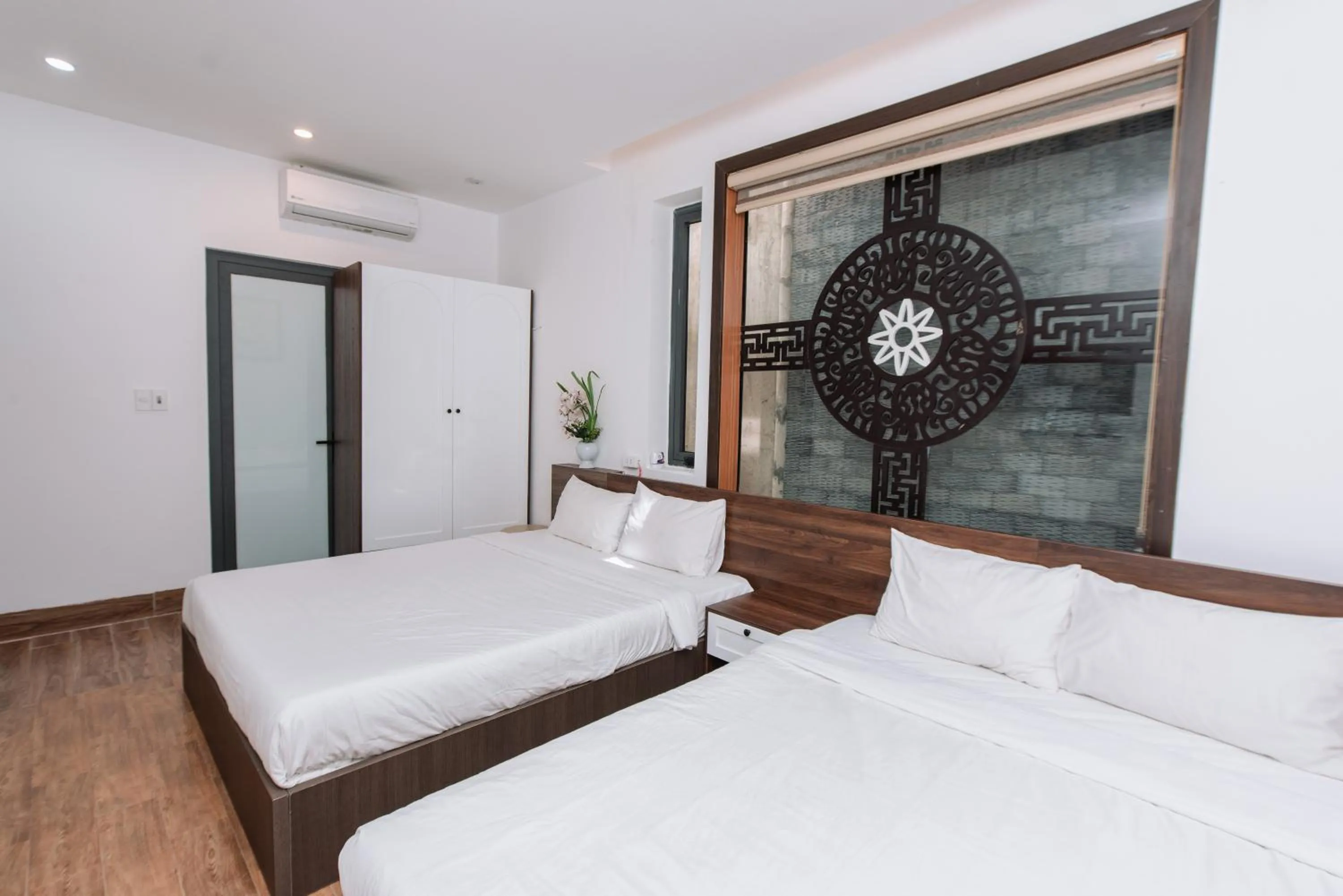 Bed in Nguyên Hương Hotel