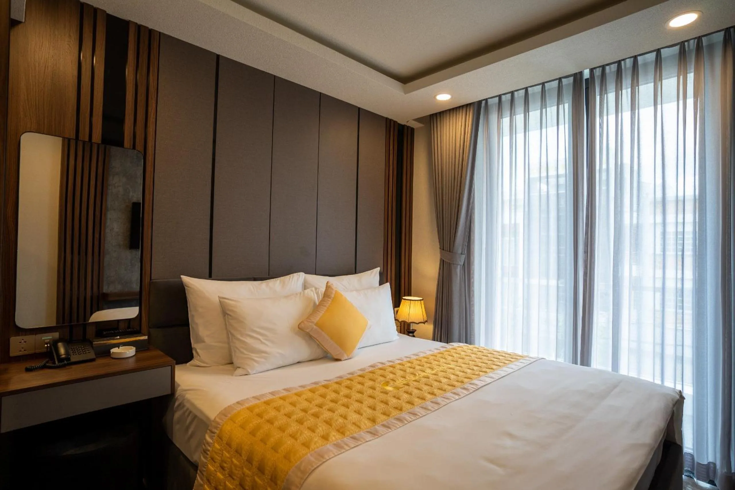 Bed in The Moon 2 Hotel