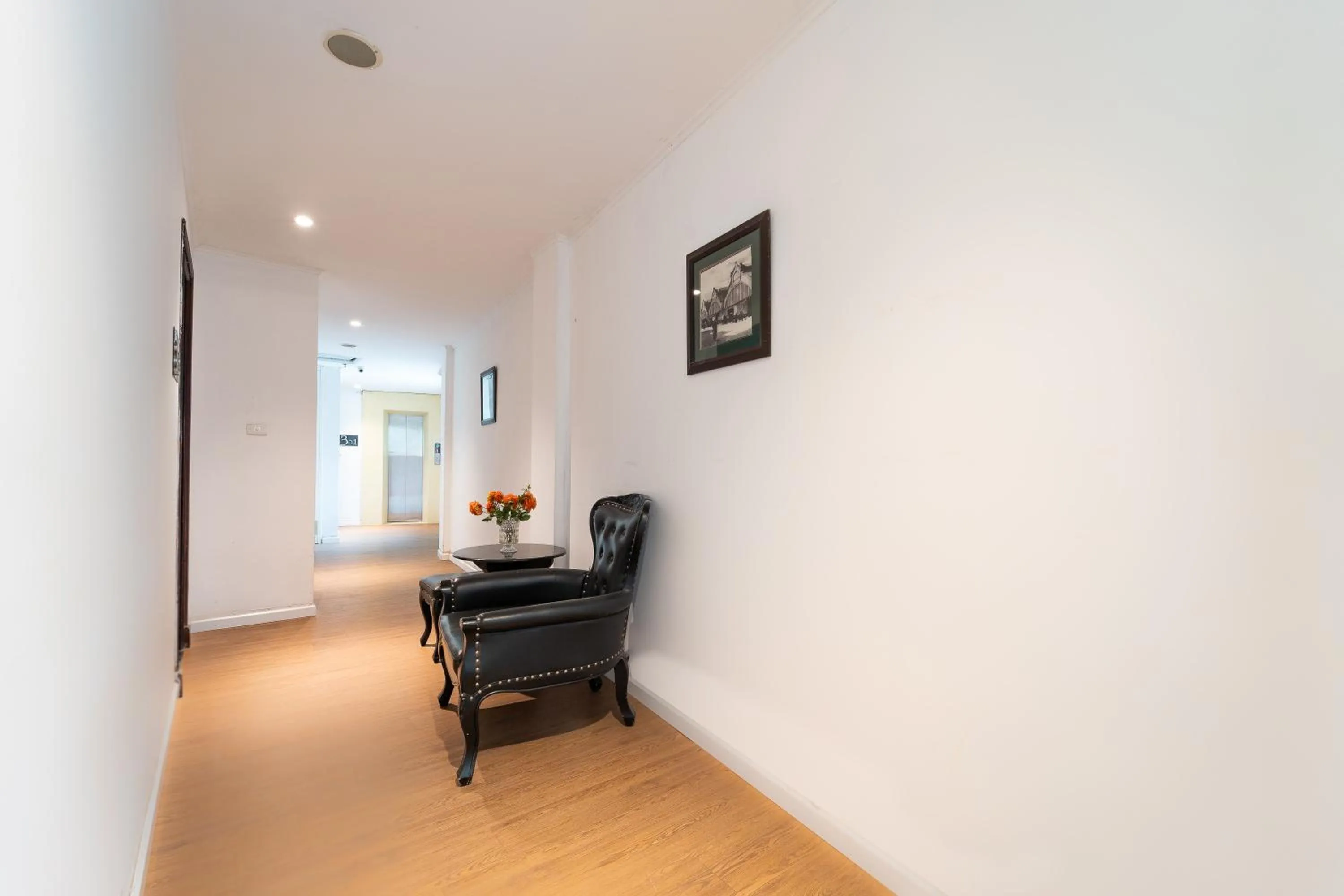 Seating area in Ha Noi Memory Central Hotel And Spa
