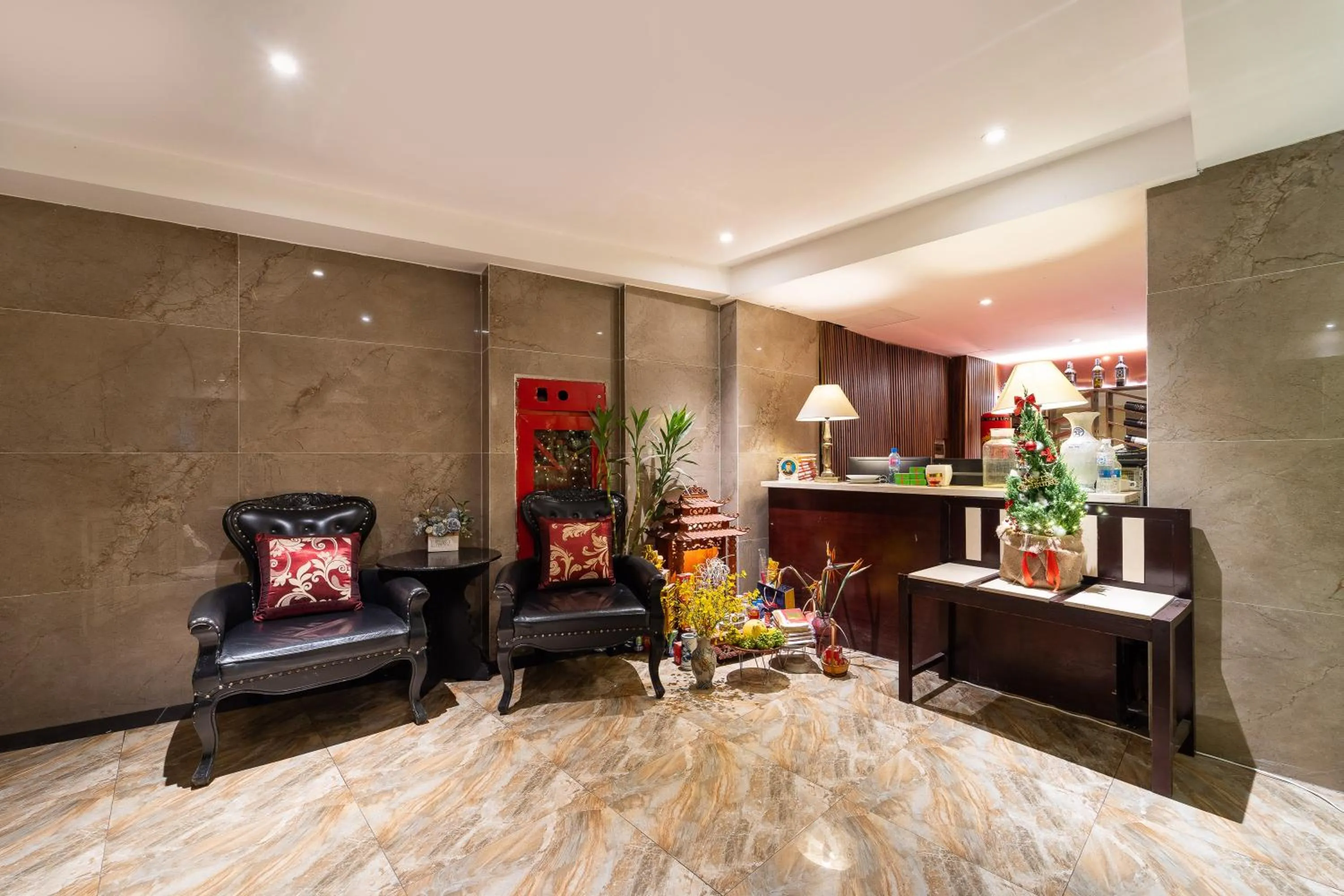 Lobby or reception in Ha Noi Memory Central Hotel And Spa