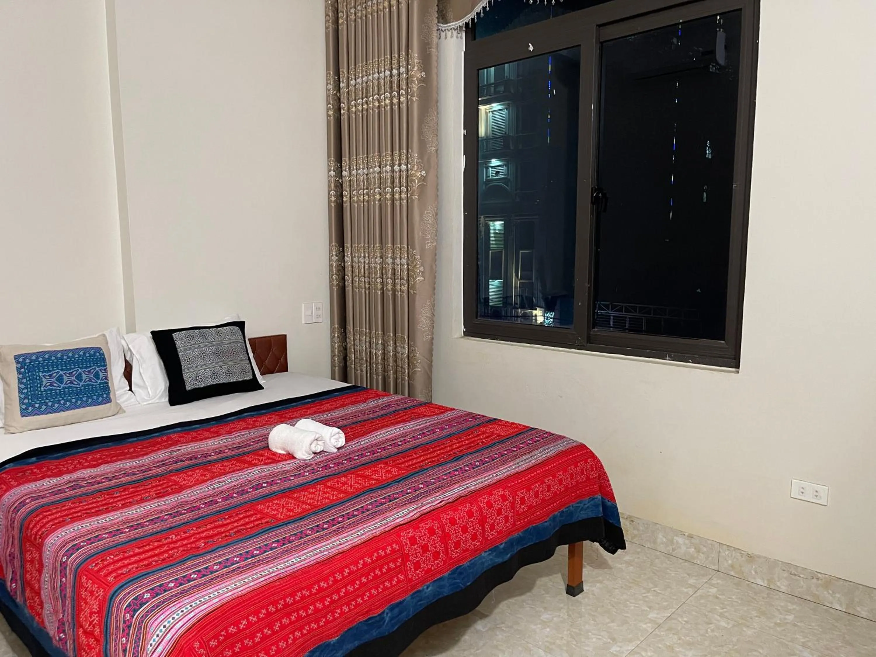 Photo of the whole room, Bed in Ha Giang Yolo House and Loop Tours