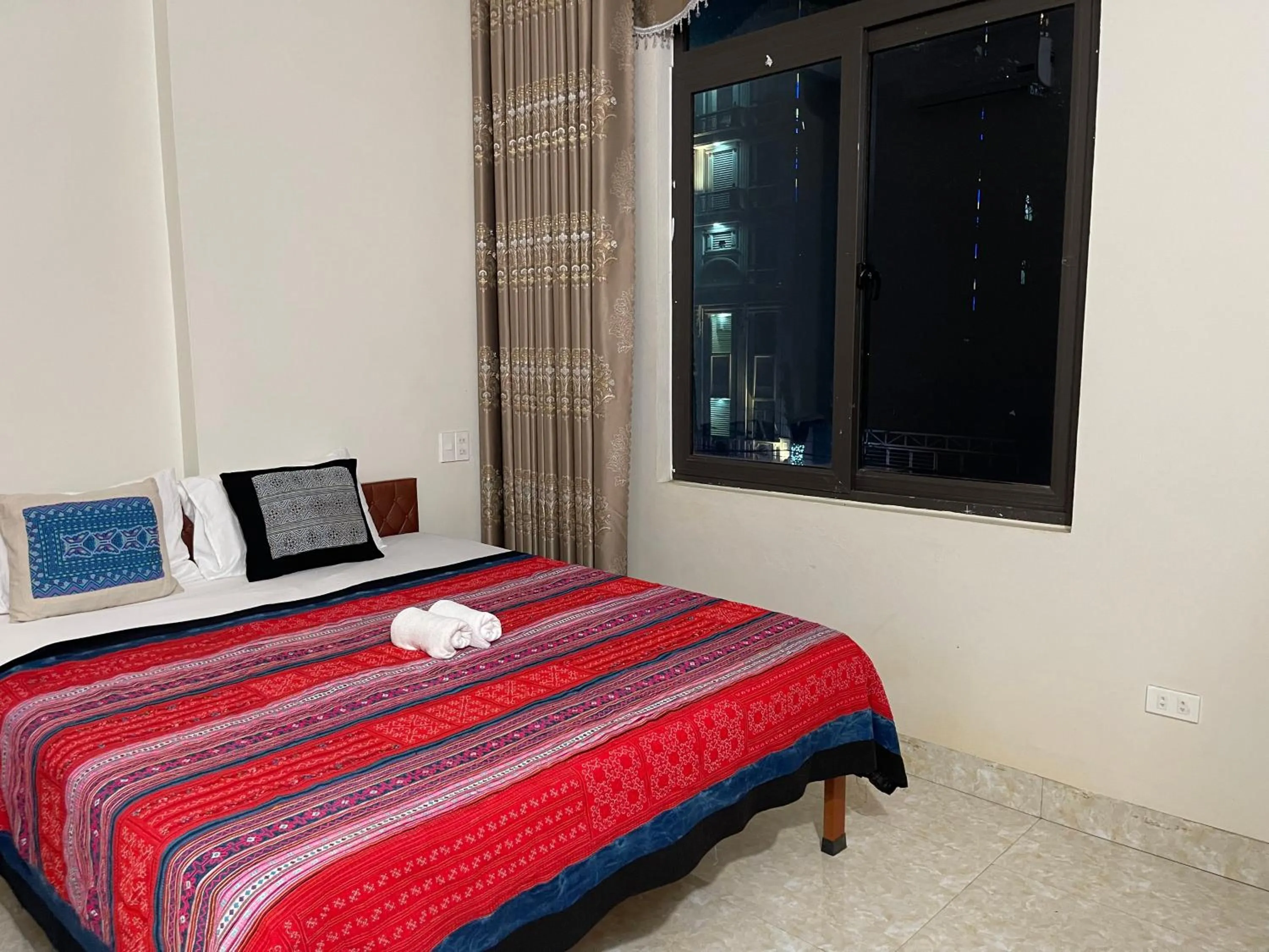 Bedroom, Bed in Ha Giang Yolo House and Loop Tours