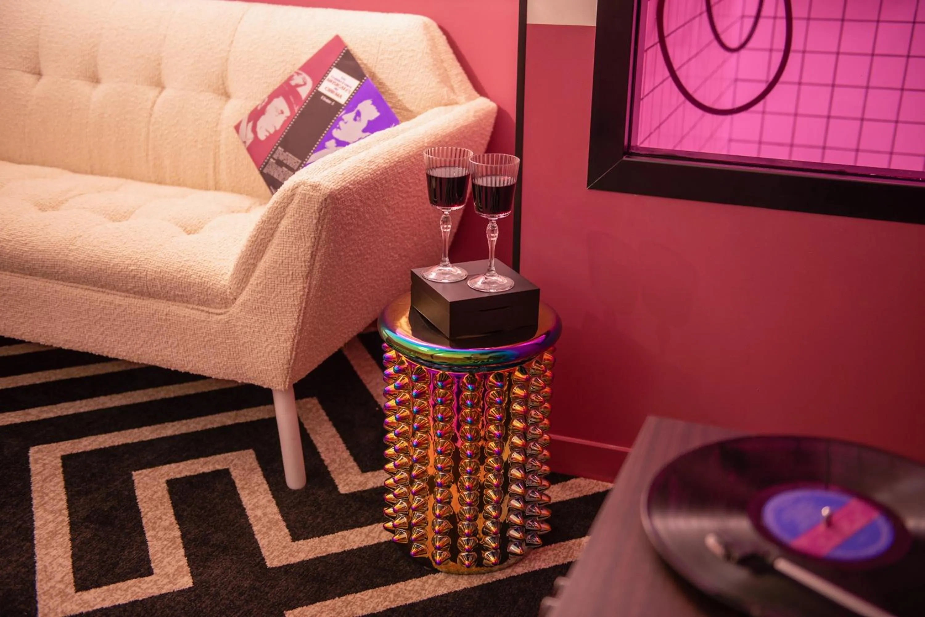 Shower in LABE Hôtel Tours Centre Gare