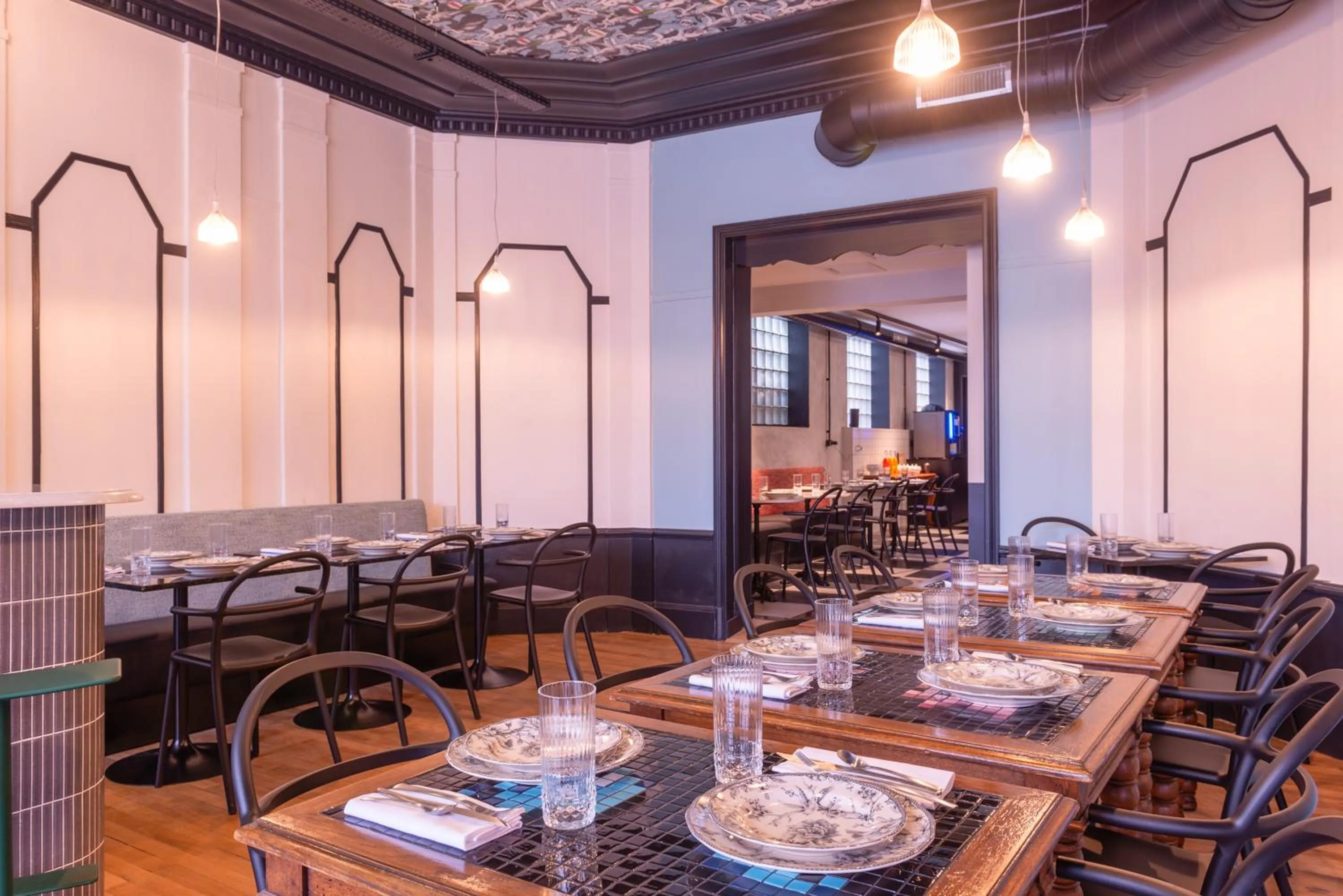 Breakfast in LABE Hôtel Tours Centre Gare