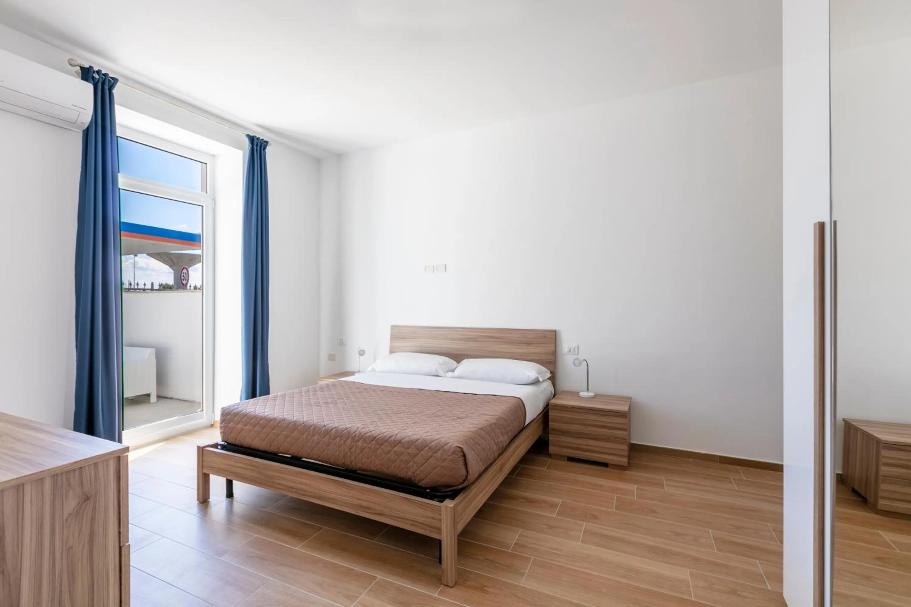 Bed in Residence Torvaianica