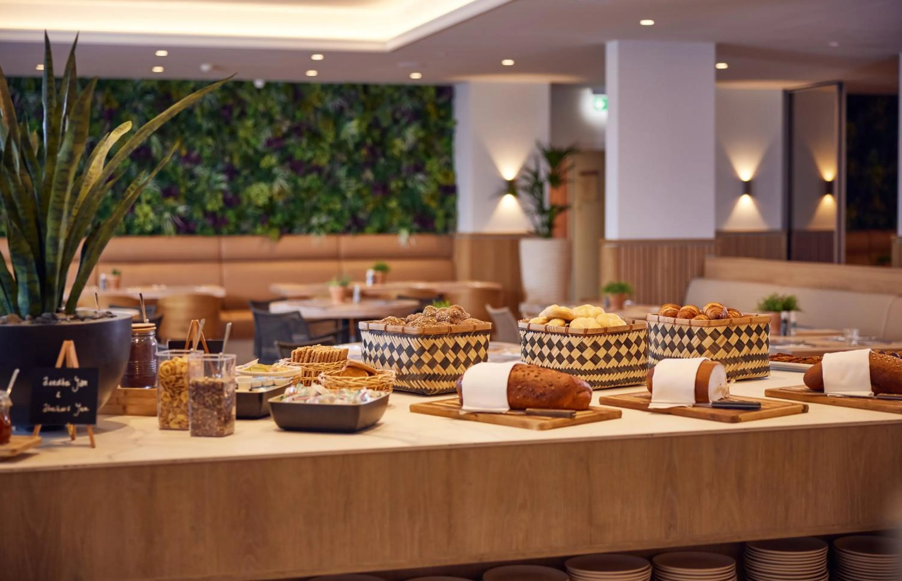 Breakfast in WestCord Strandhotel Seeduyn