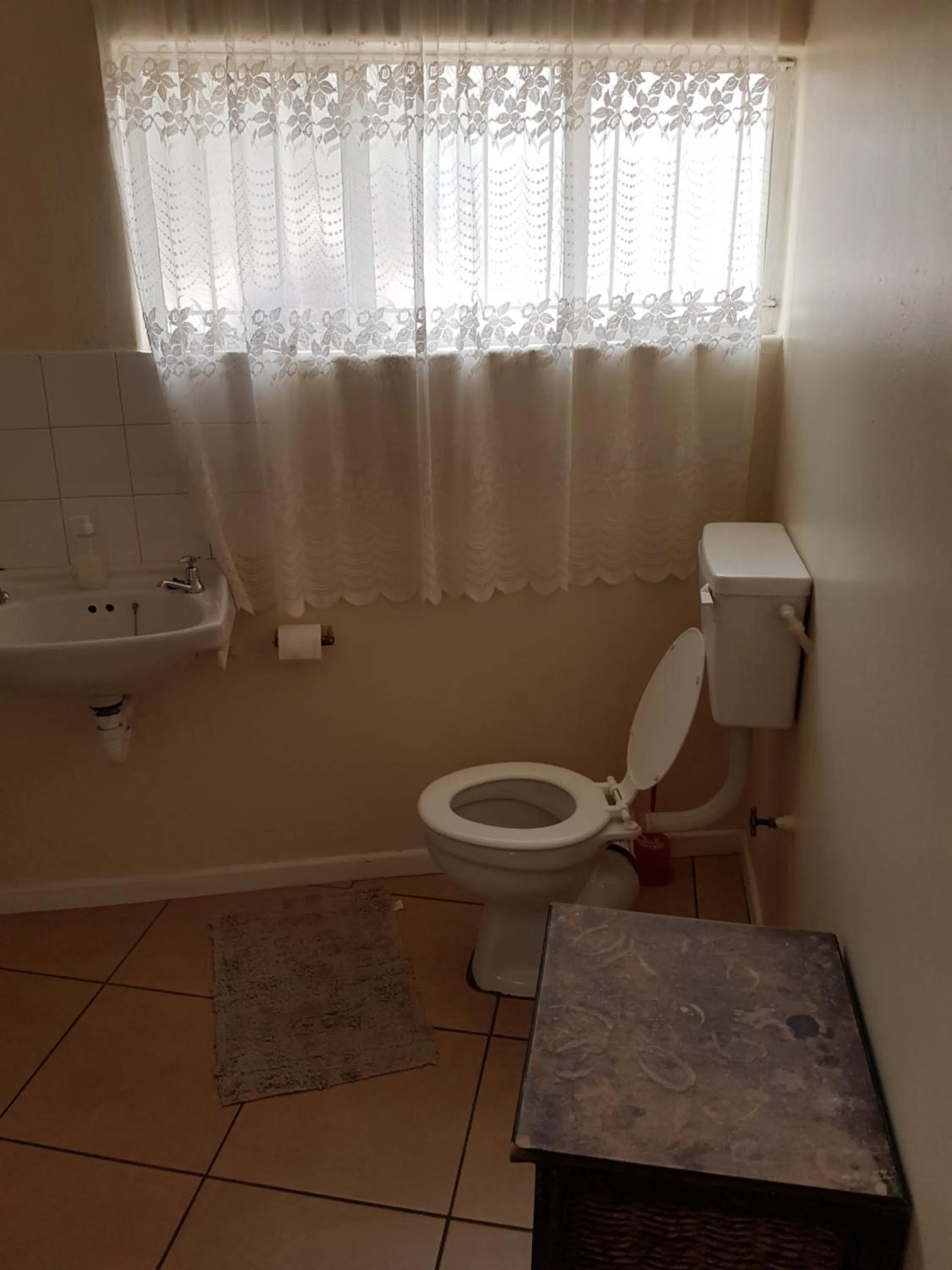 Bathroom in Oasis Shanti Backpackers