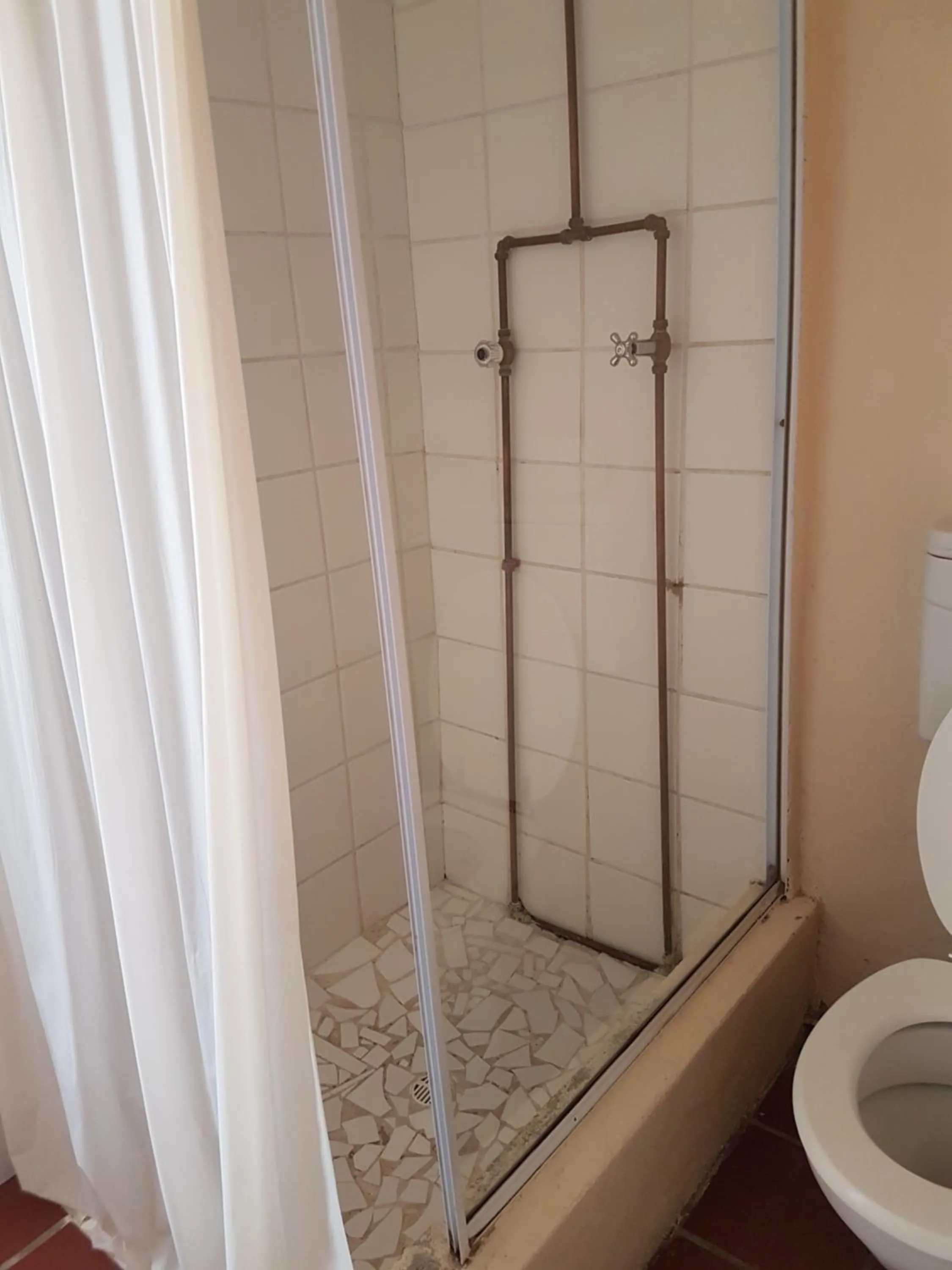 Bathroom in Oasis Shanti Backpackers