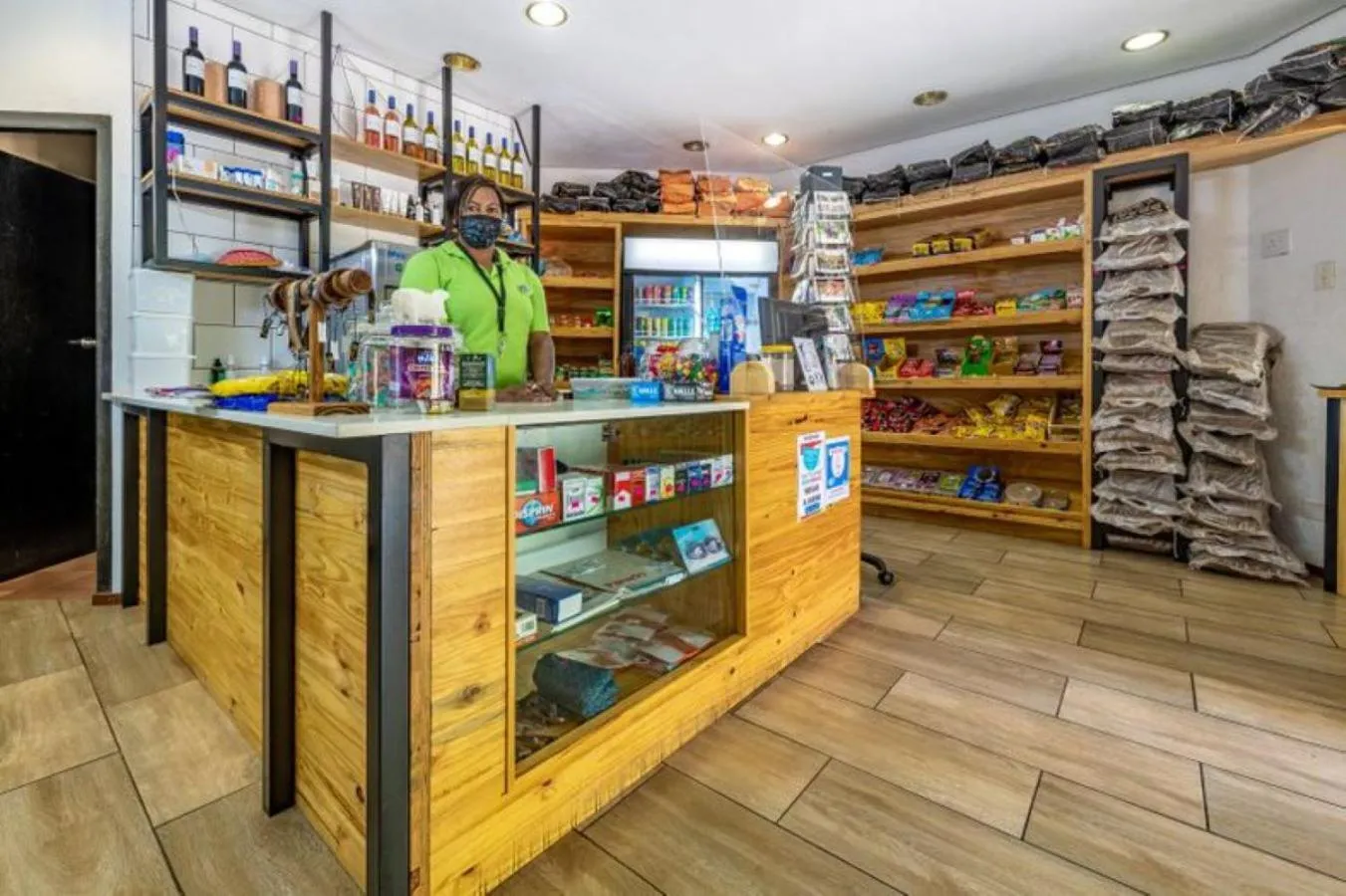 On-site shops in Sanbonani Hotel