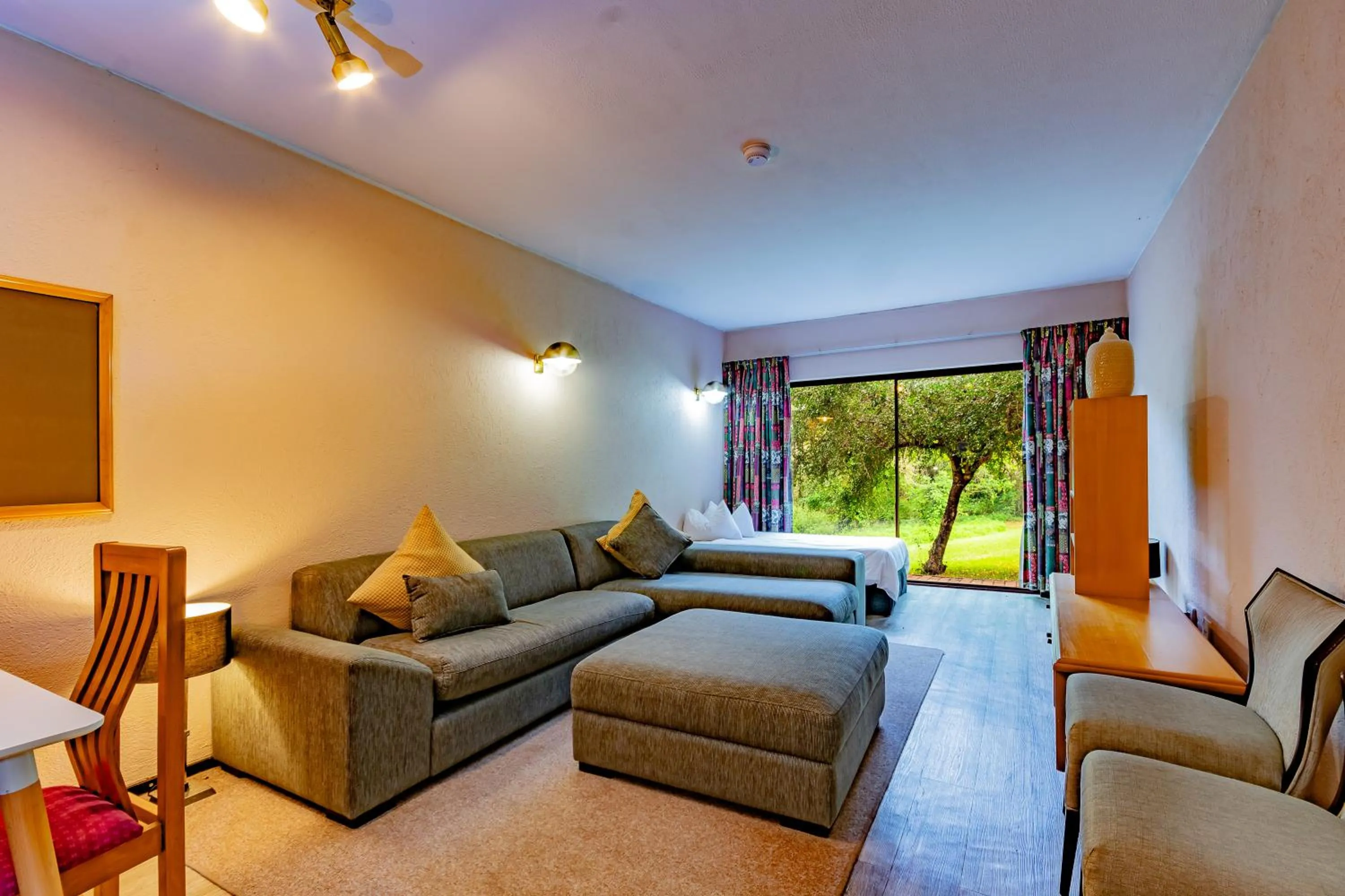 Bed in Sanbonani Hotel