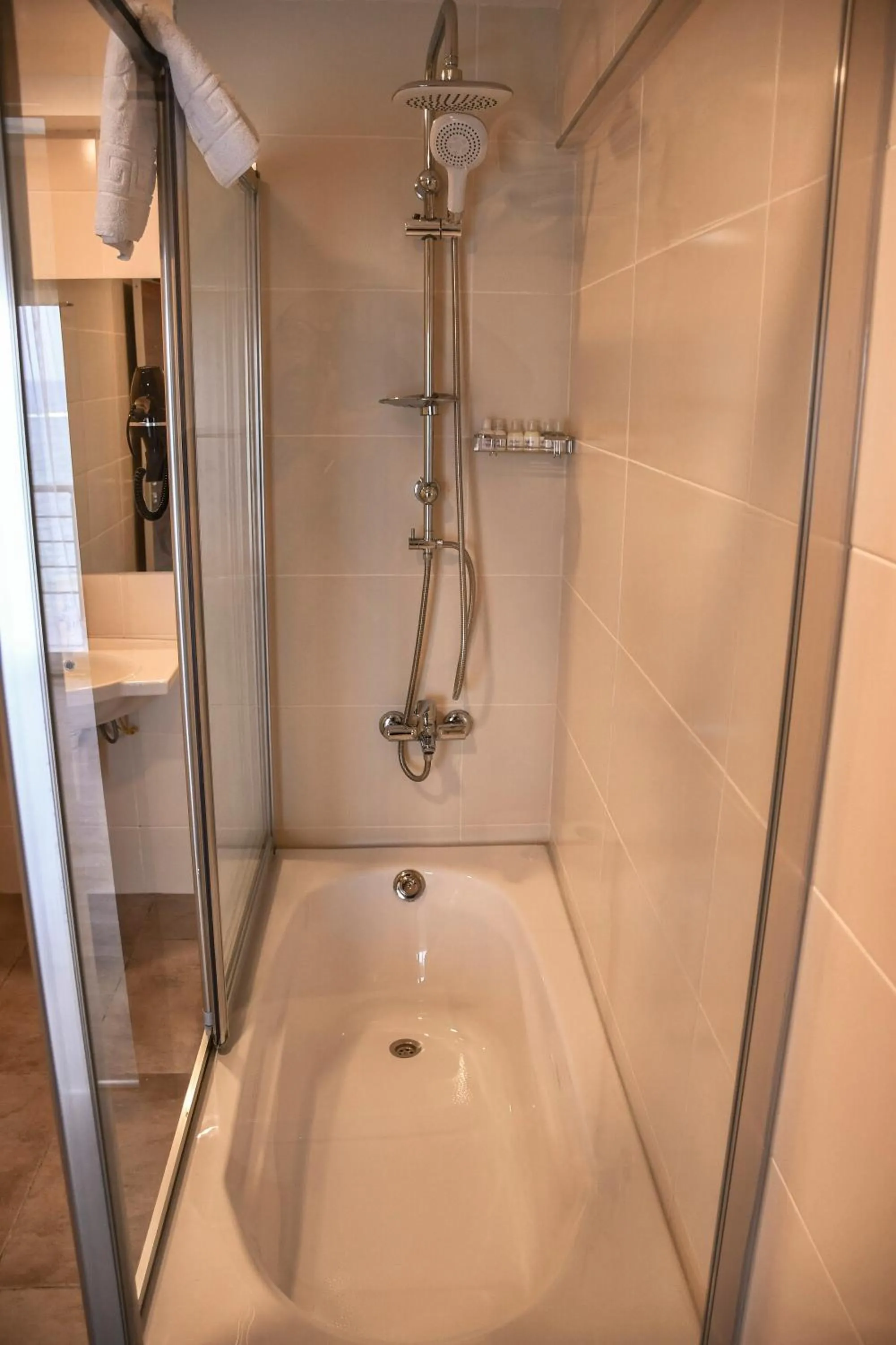 Bathroom in Mimoza Beach Hotel