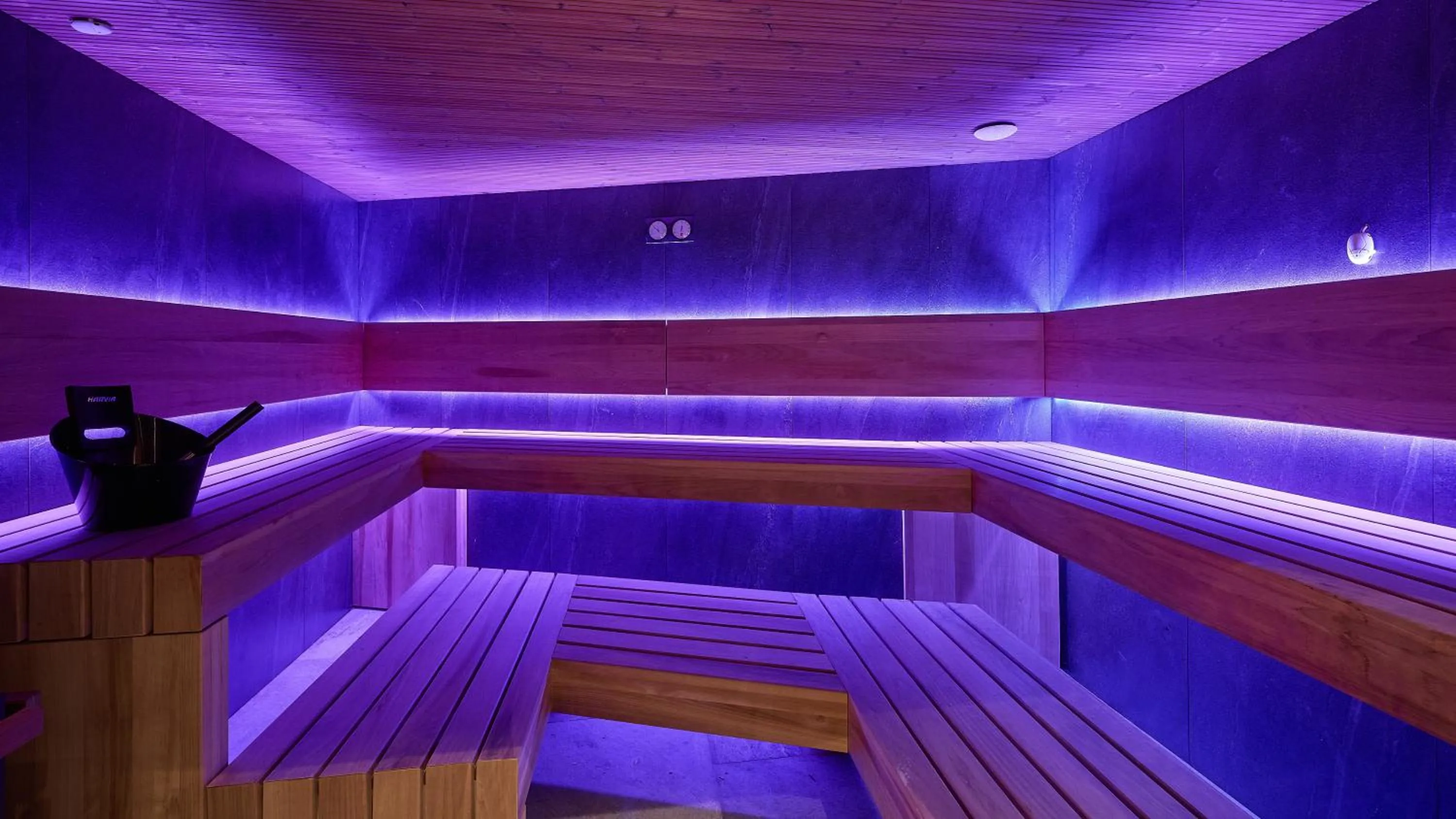 Sauna in Bor Hotel by Karisma