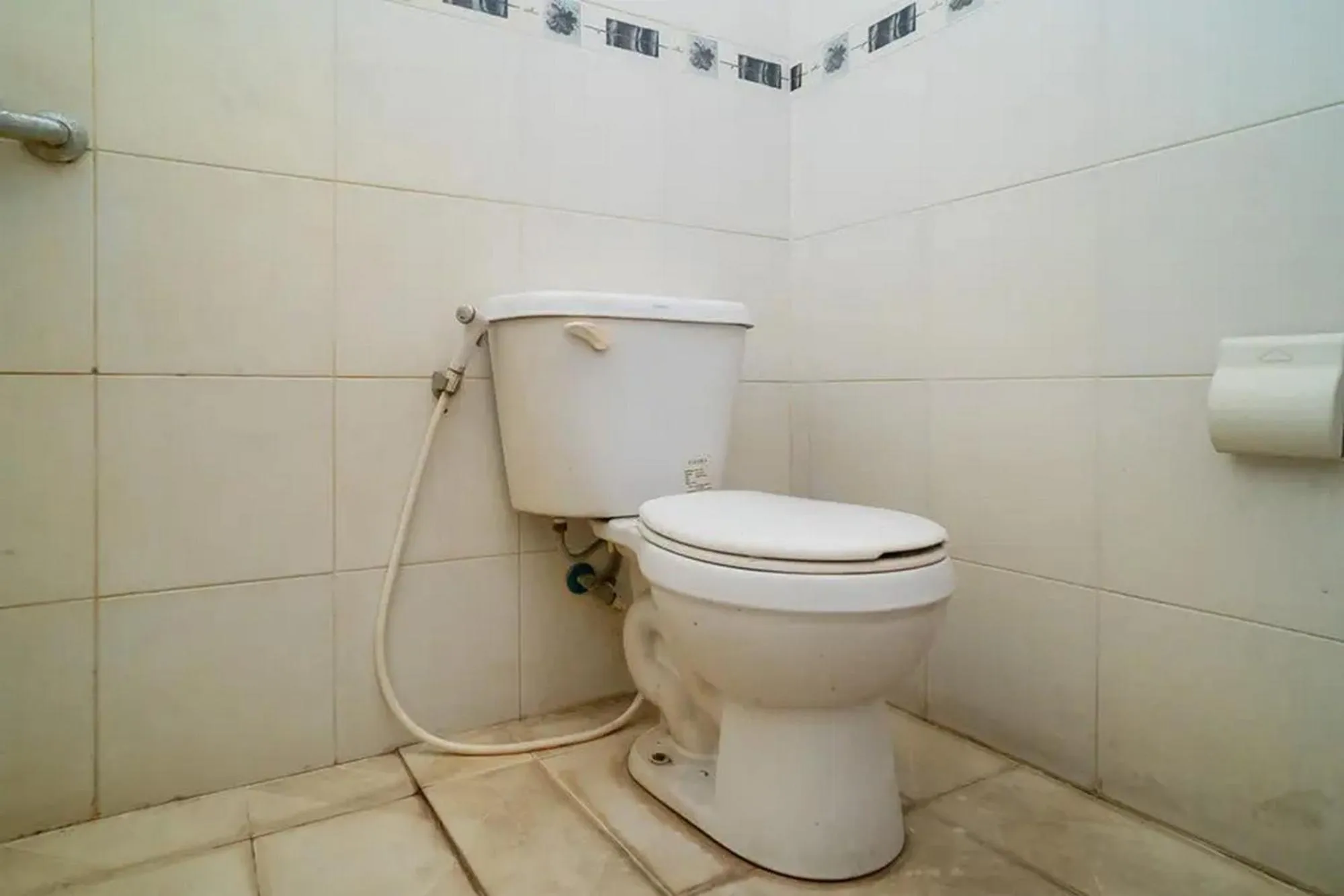 Toilet in Puri Saras Bintaro Syariah Mitra RedDoorz