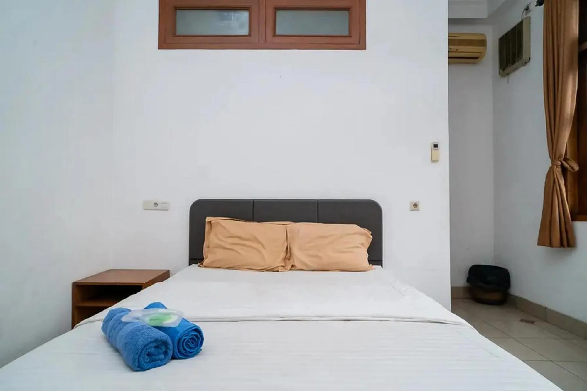 Bed in Puri Saras Bintaro Syariah Mitra RedDoorz