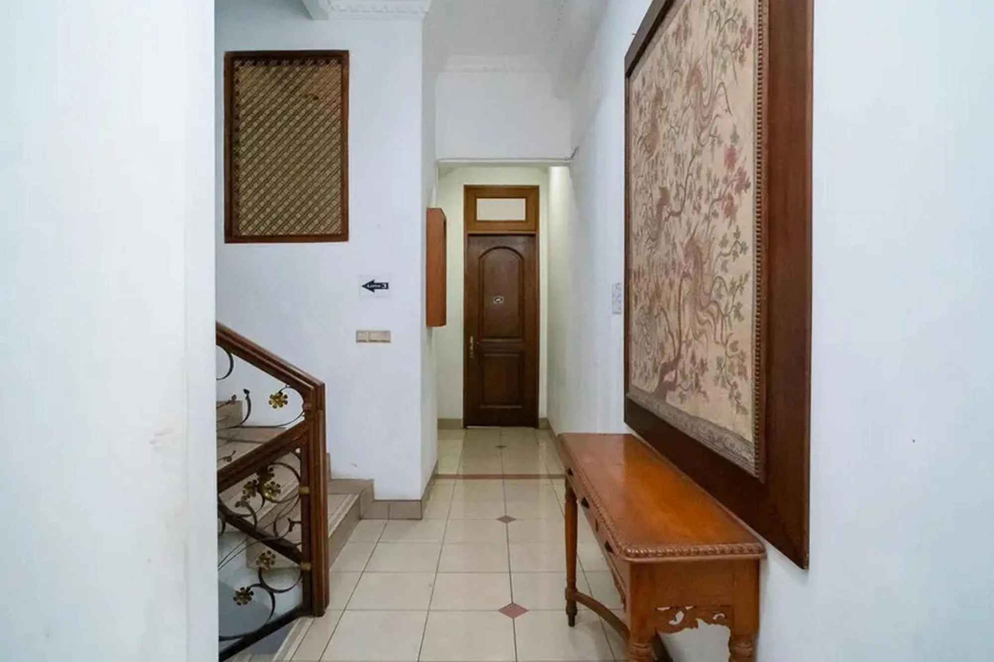 Property building in Puri Saras Bintaro Syariah Mitra RedDoorz