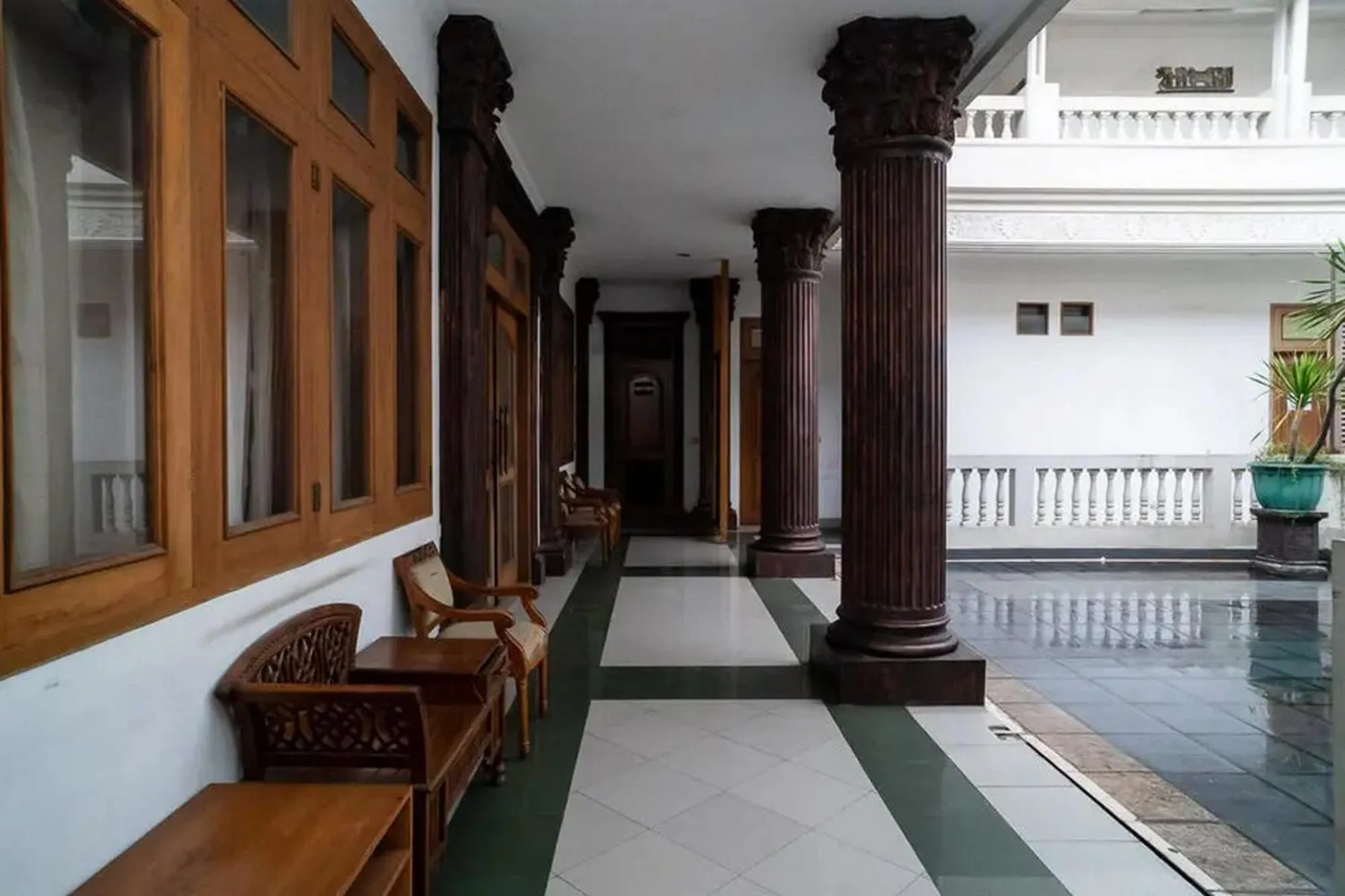 Property building in Puri Saras Bintaro Syariah Mitra RedDoorz