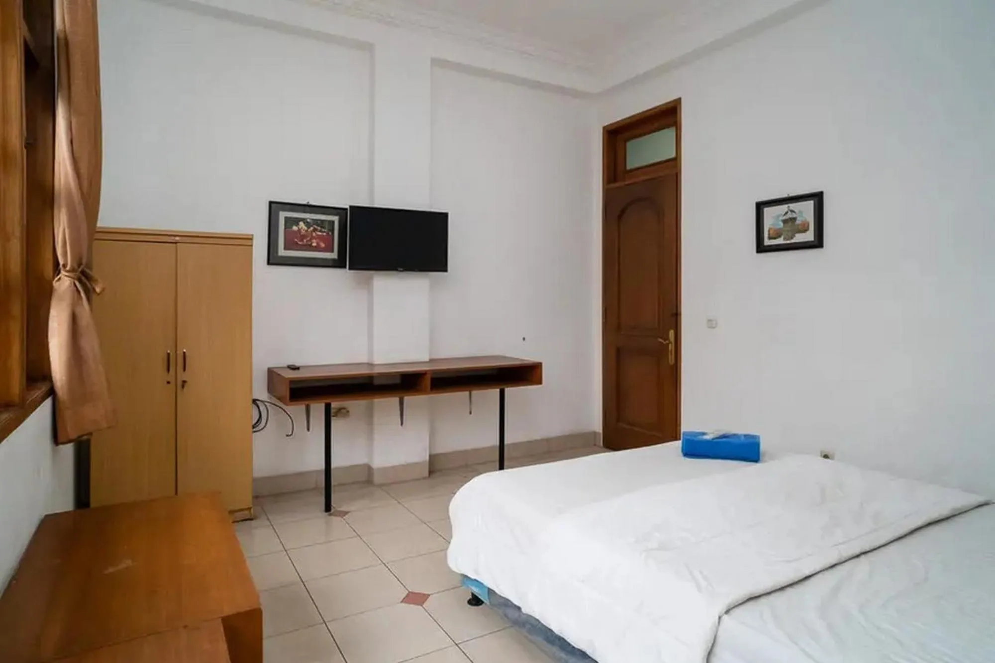 Bed in Puri Saras Bintaro Syariah Mitra RedDoorz