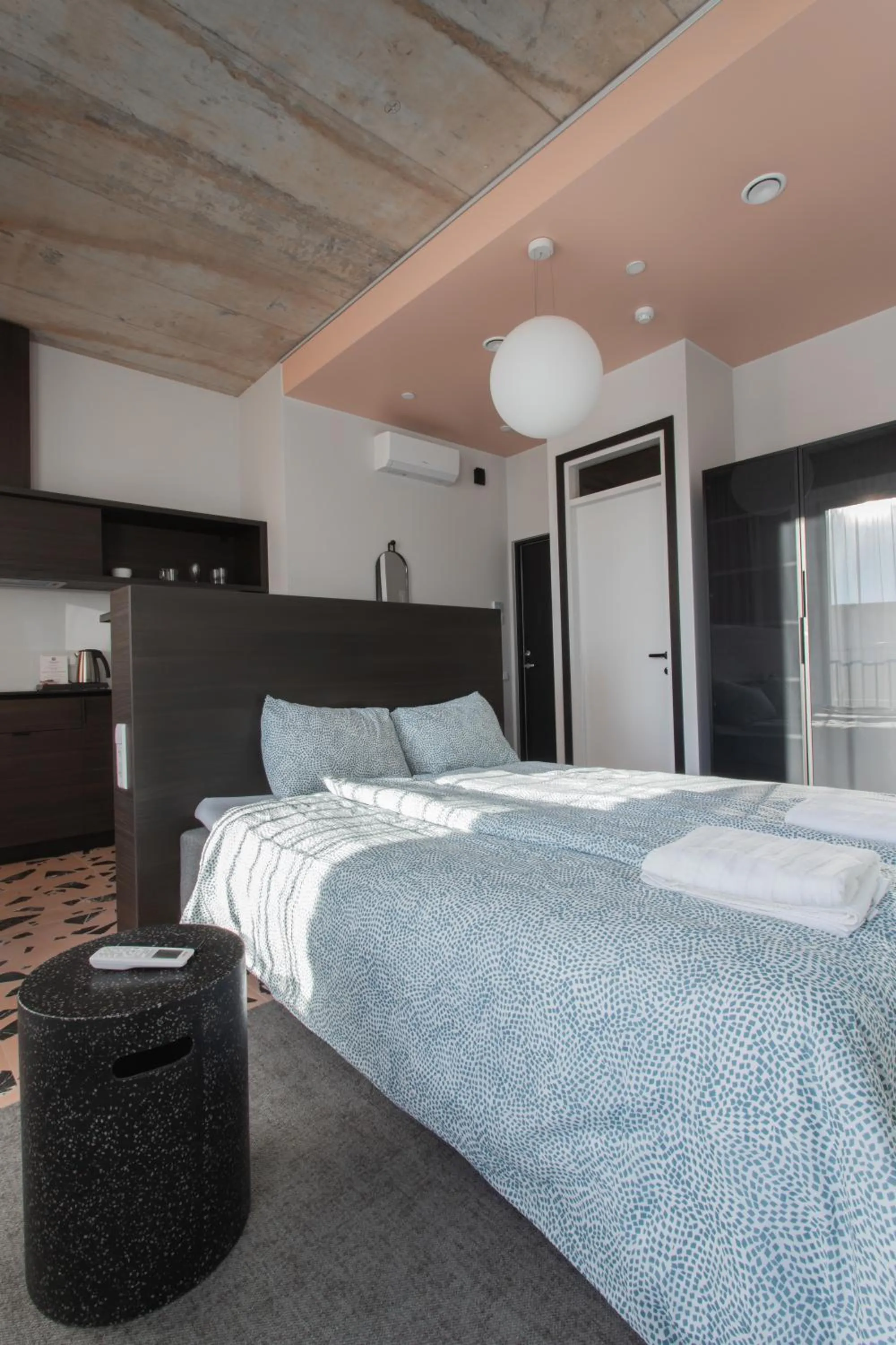 Bed in Resume apartments