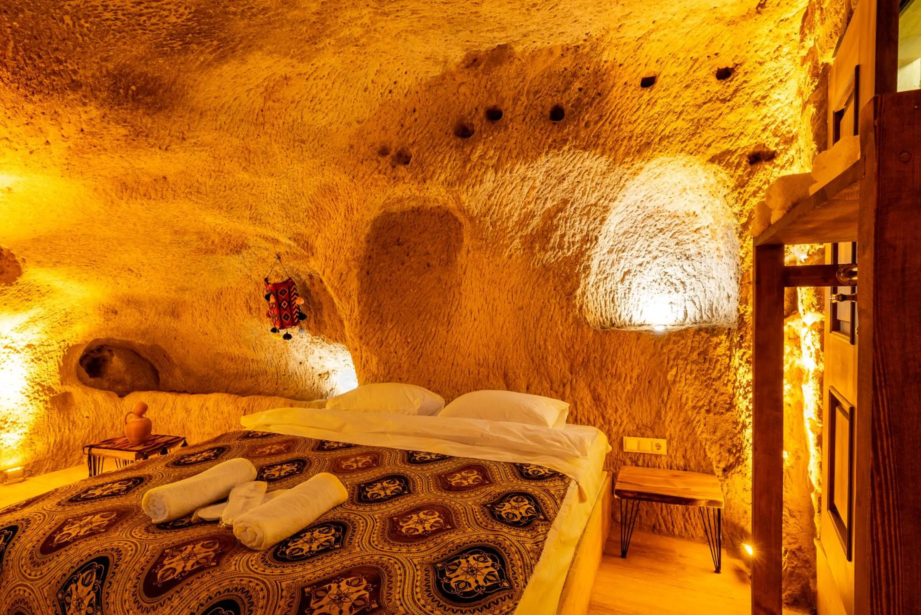 Bed in Cappadocia Snora Cave