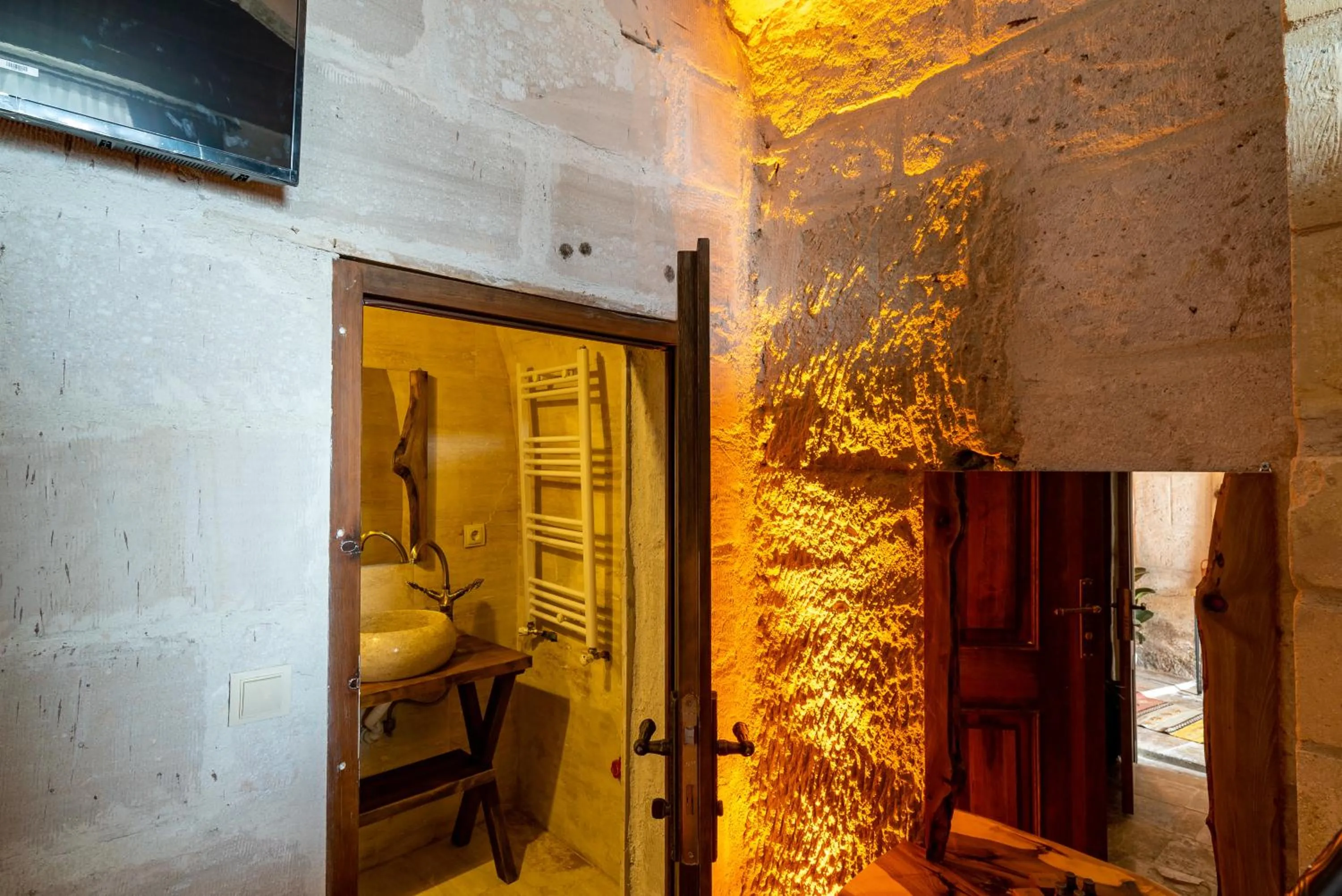 TV and multimedia in Cappadocia Snora Cave