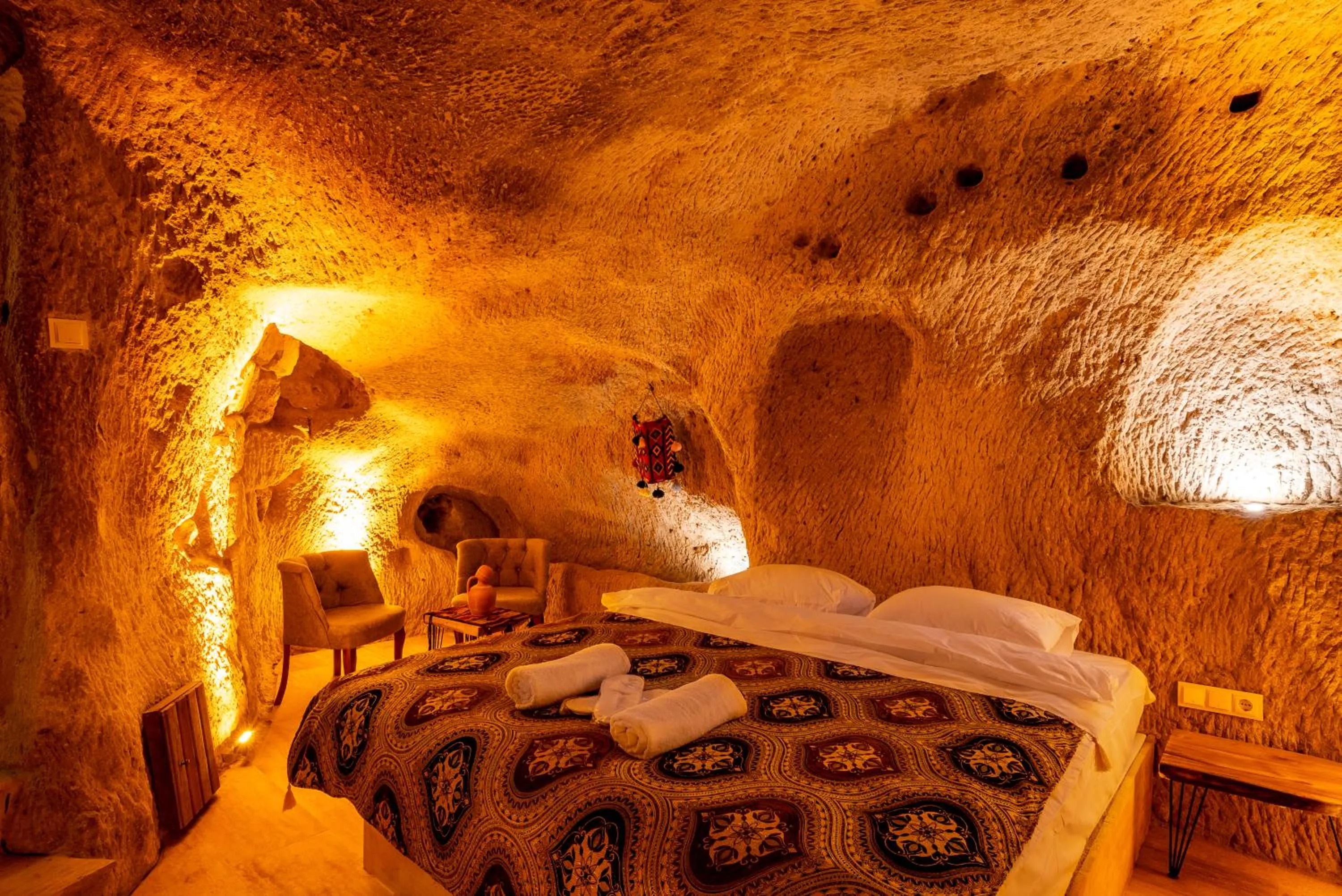 Bed in Cappadocia Snora Cave
