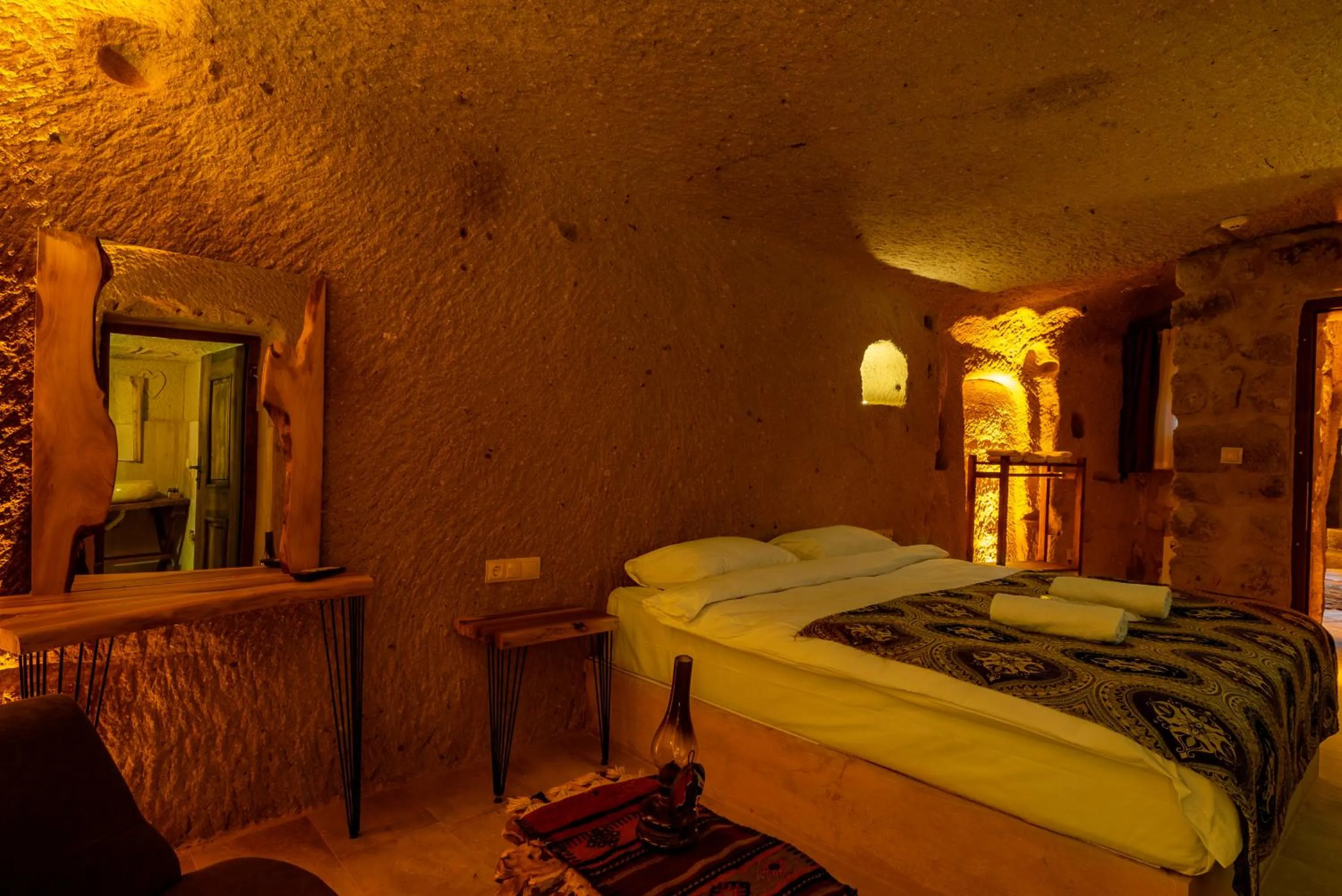 Bed in Cappadocia Snora Cave