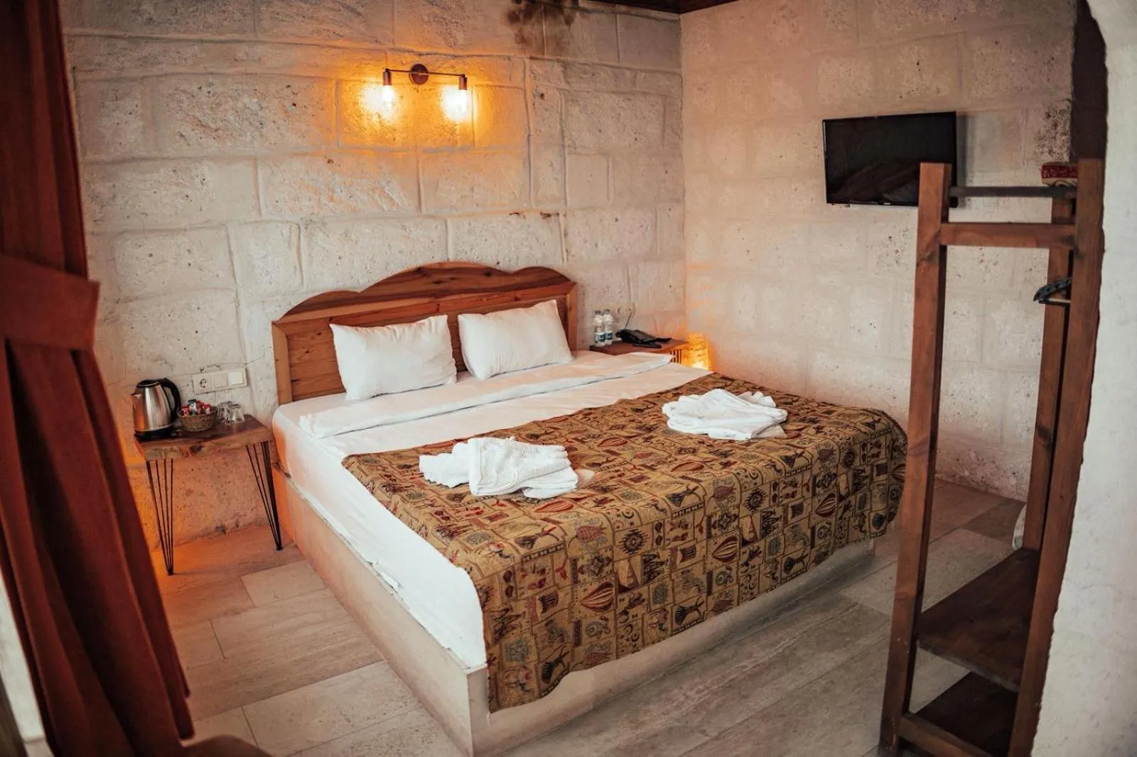 TV and multimedia in Cappadocia Snora Cave