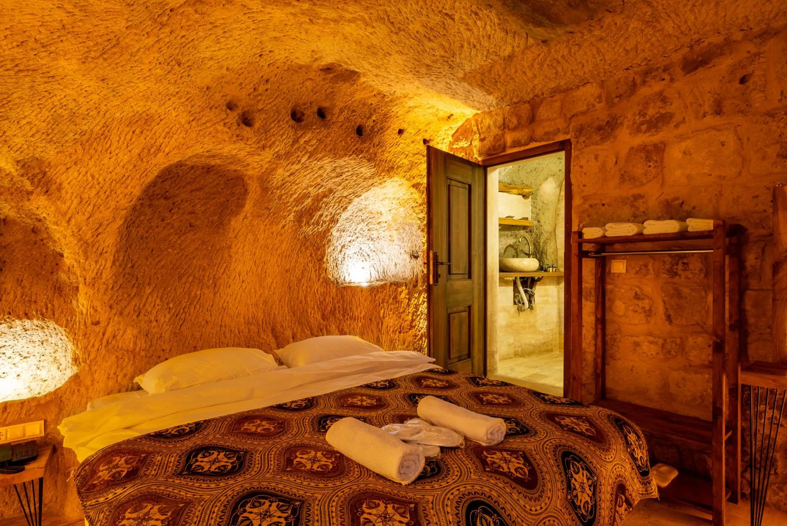 Bed in Cappadocia Snora Cave