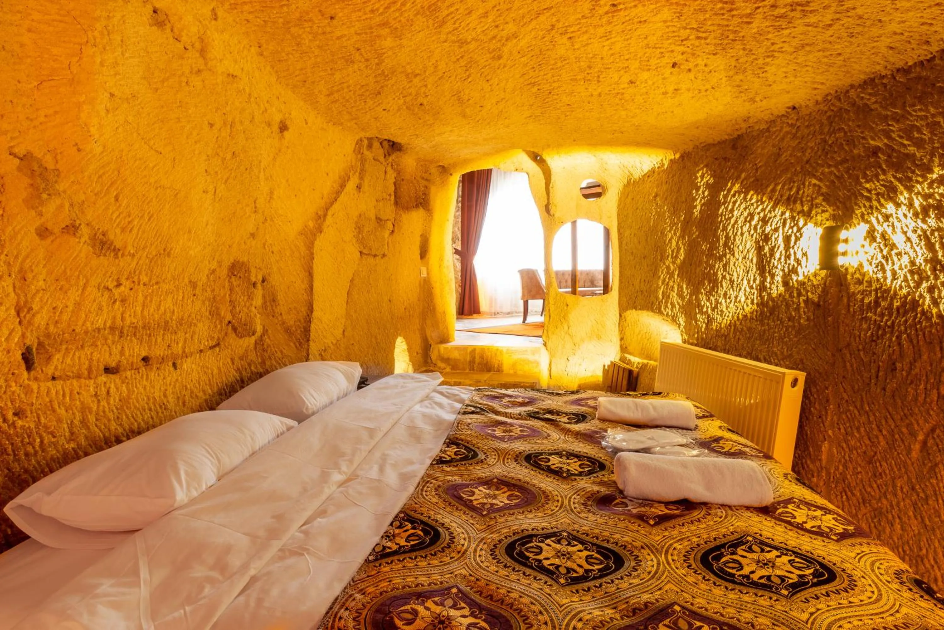 Bed in Cappadocia Snora Cave