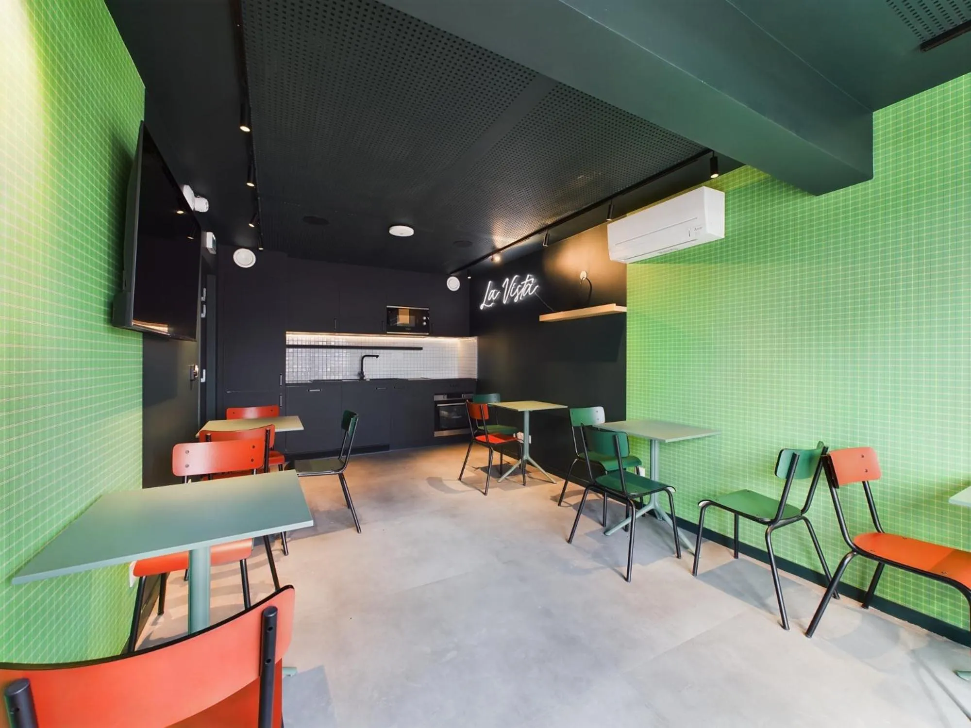 Communal kitchen in Hife Gentilly Paris Sud Porte d'Italie