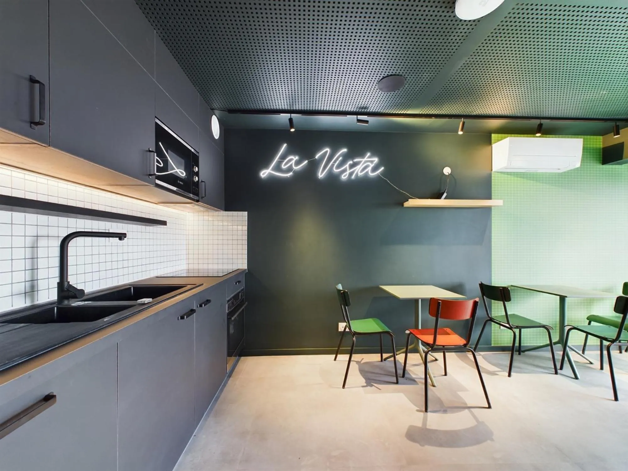 Communal kitchen in Hife Gentilly Paris Sud Porte d'Italie